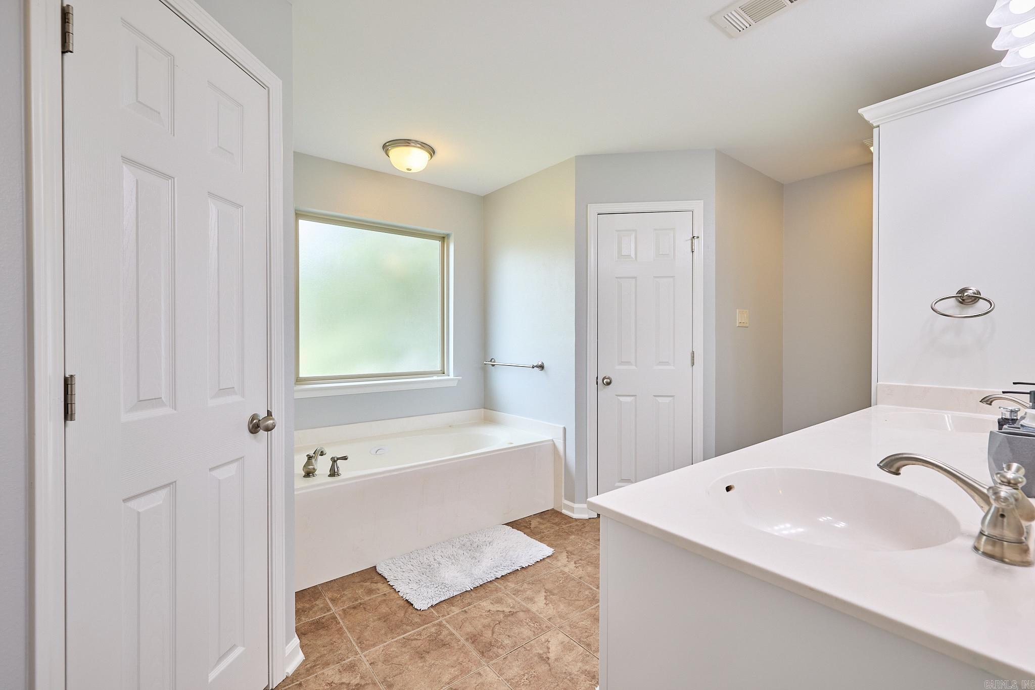 302 Queen Elizabeth Drive