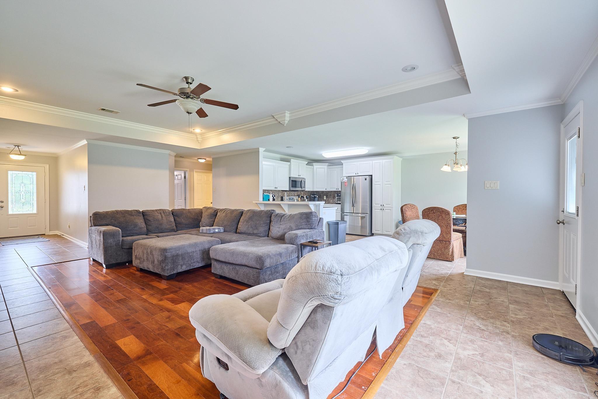 302 Queen Elizabeth Drive