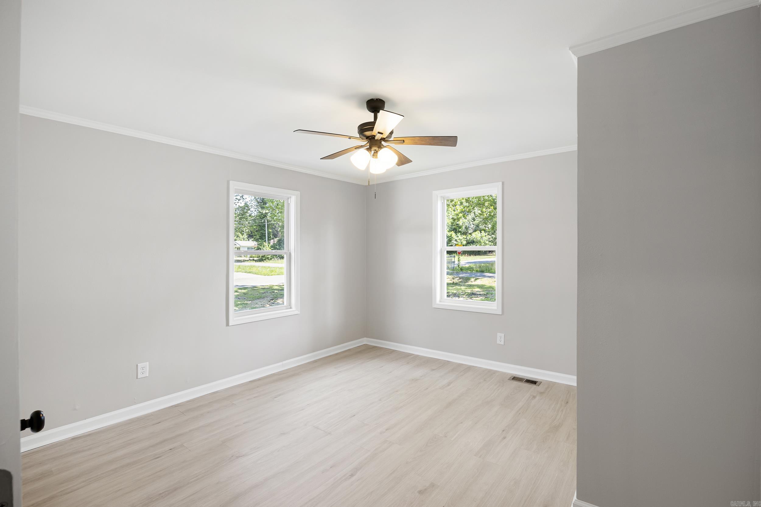 622 S Greenwich Ave