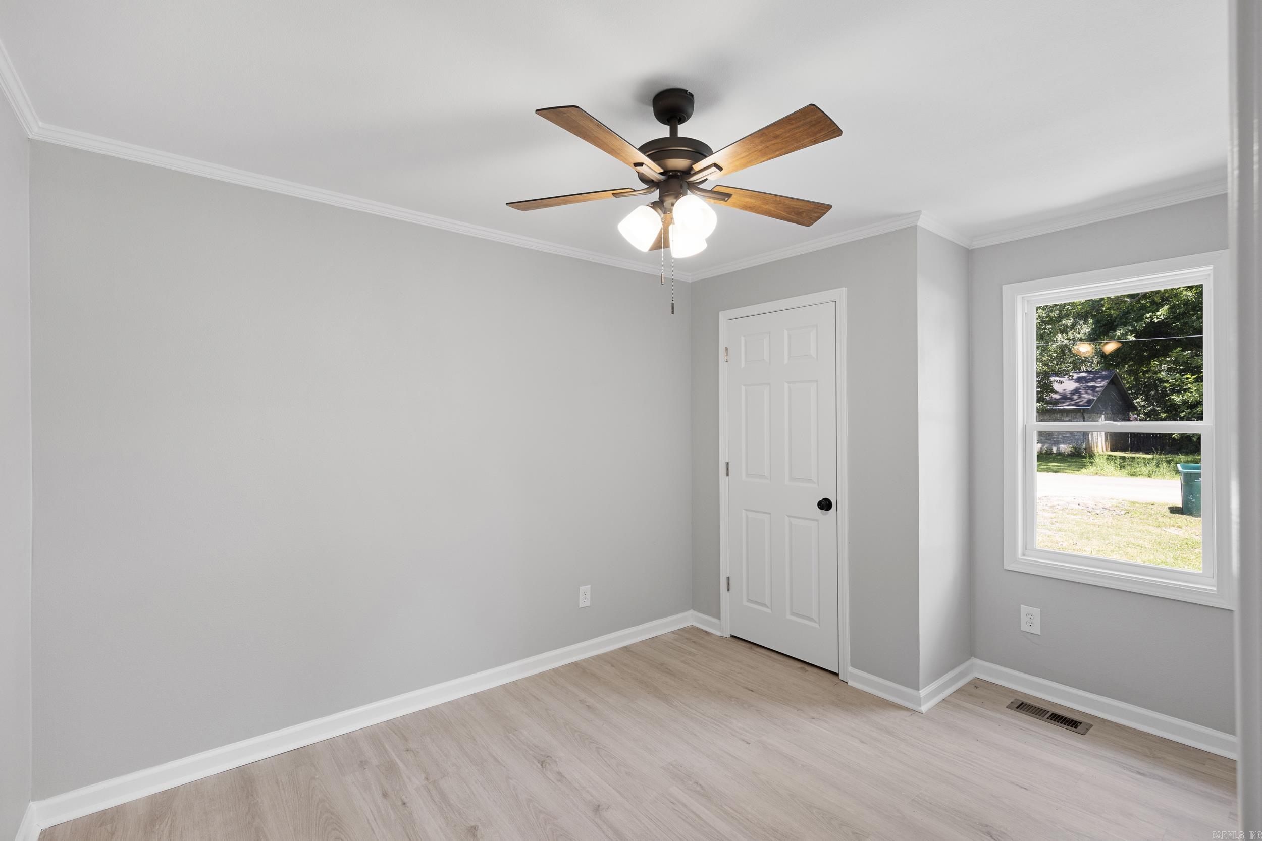 622 S Greenwich Ave