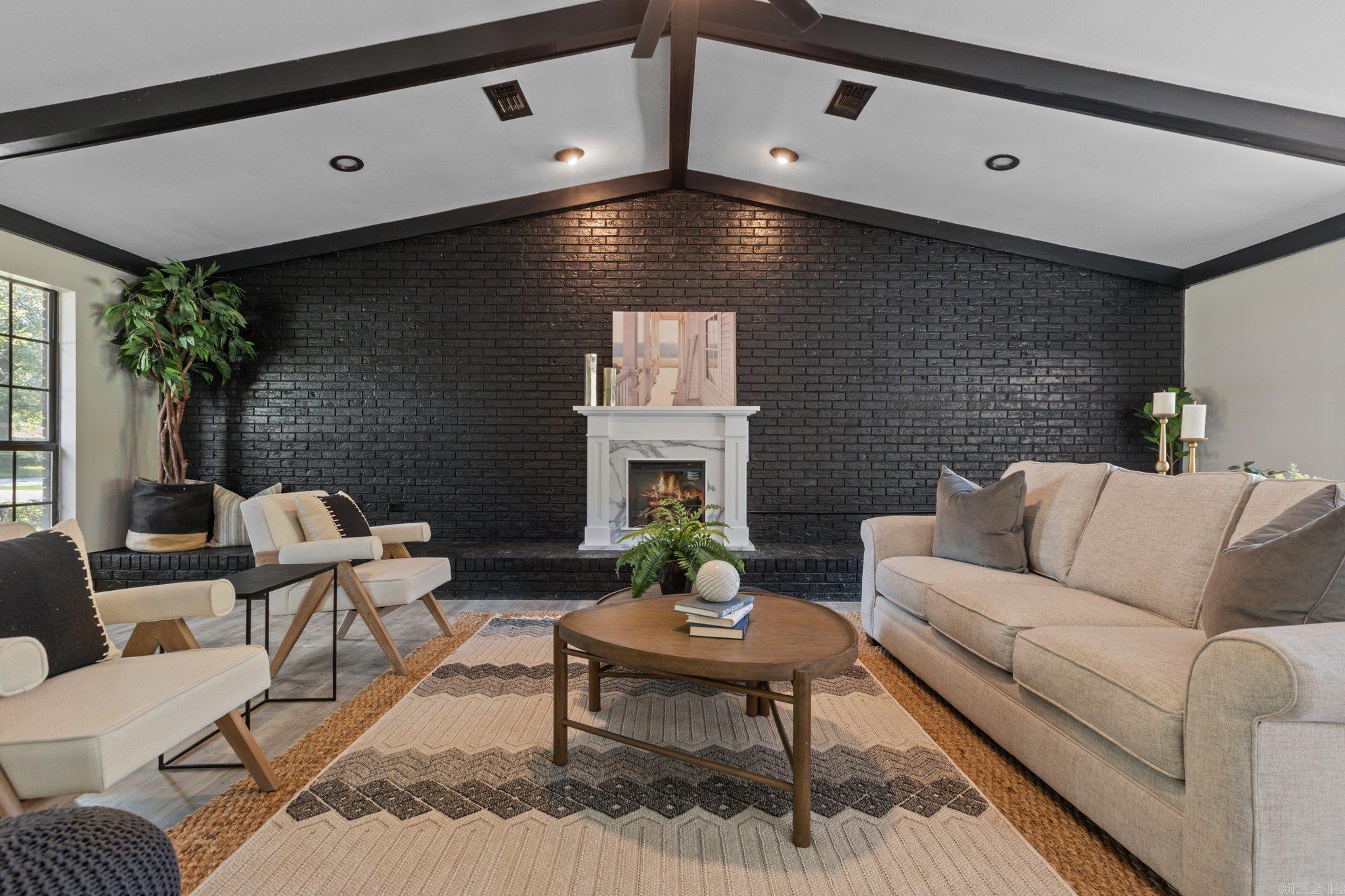 6704 W Pinewood Drive