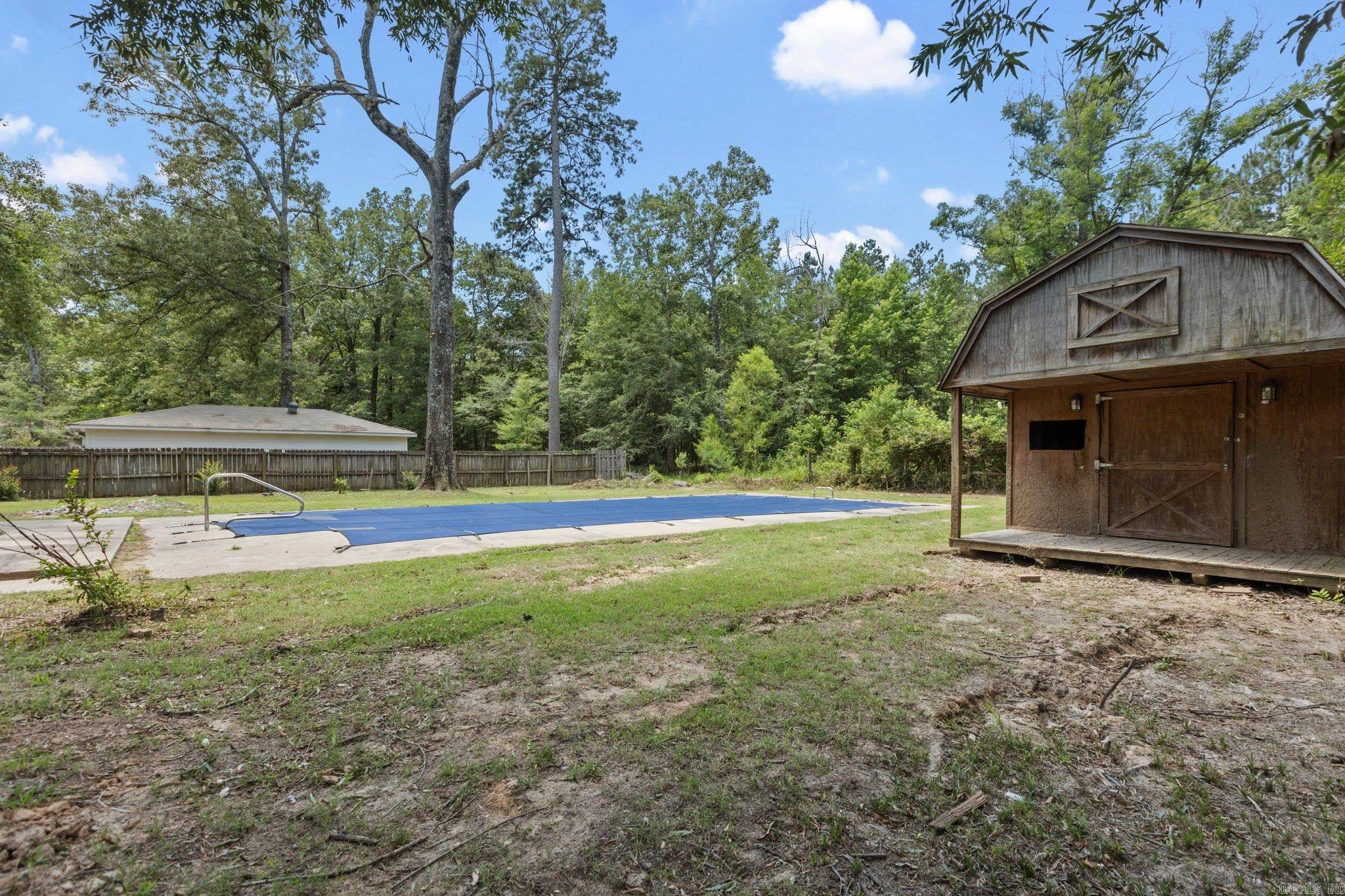 6704 W Pinewood Drive