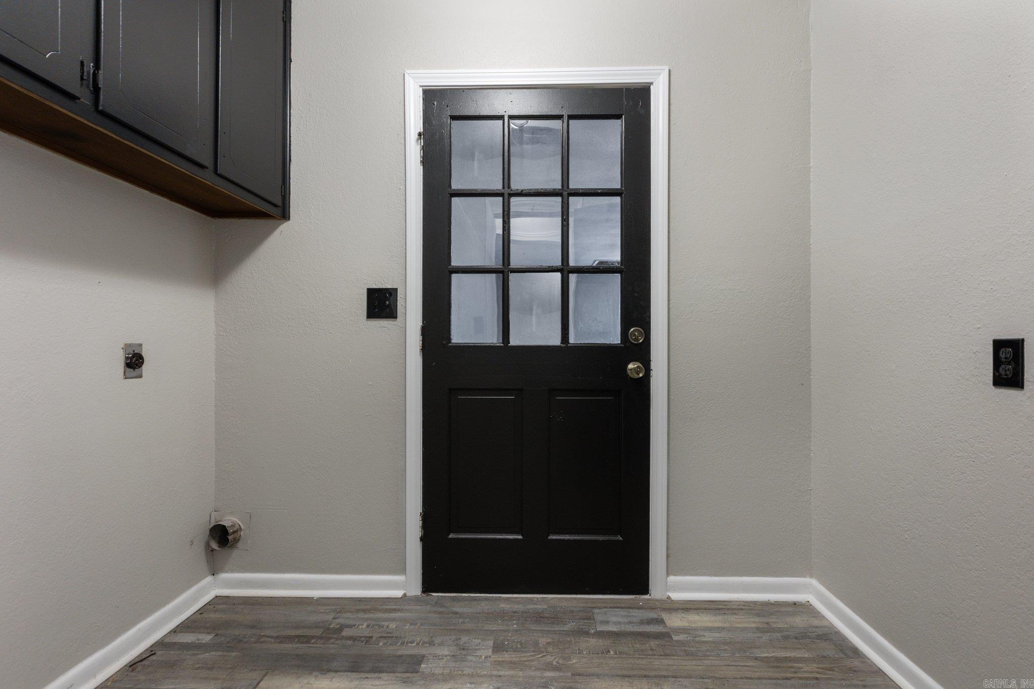 6704 W Pinewood Drive