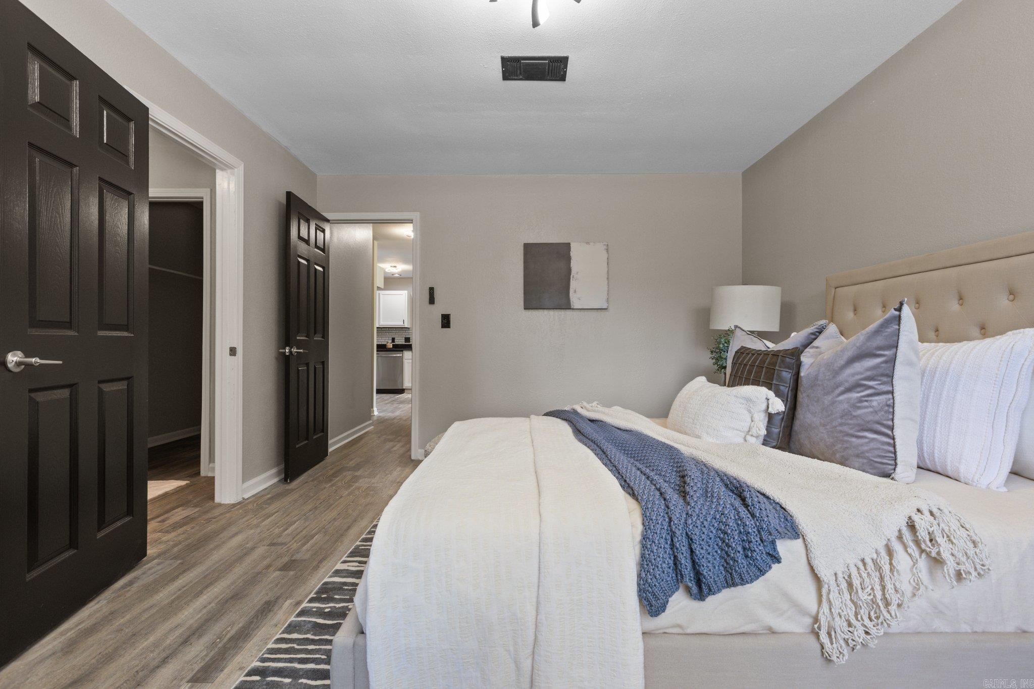 6704 W Pinewood Drive