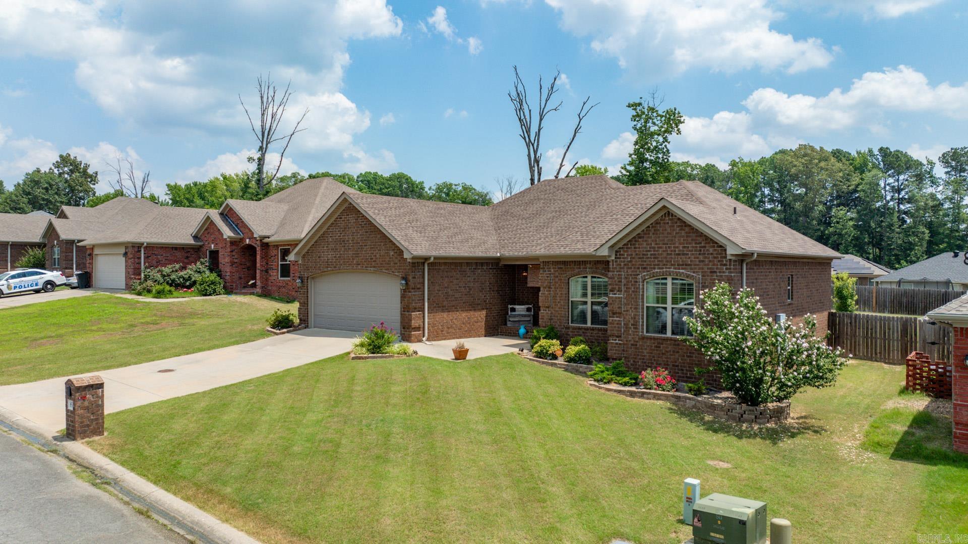 85 Cedar Creek Cove