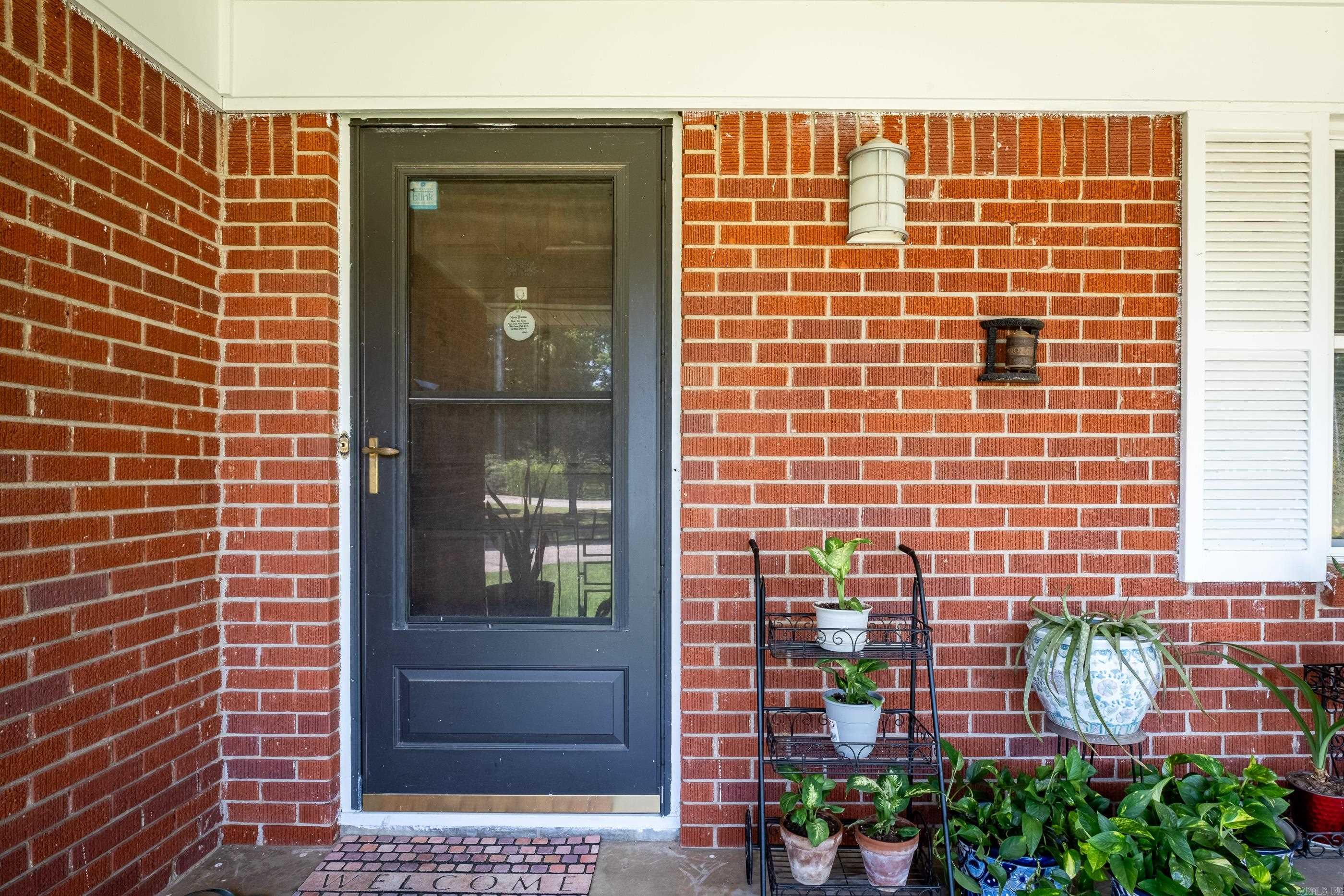 2 Oakhurst Drive