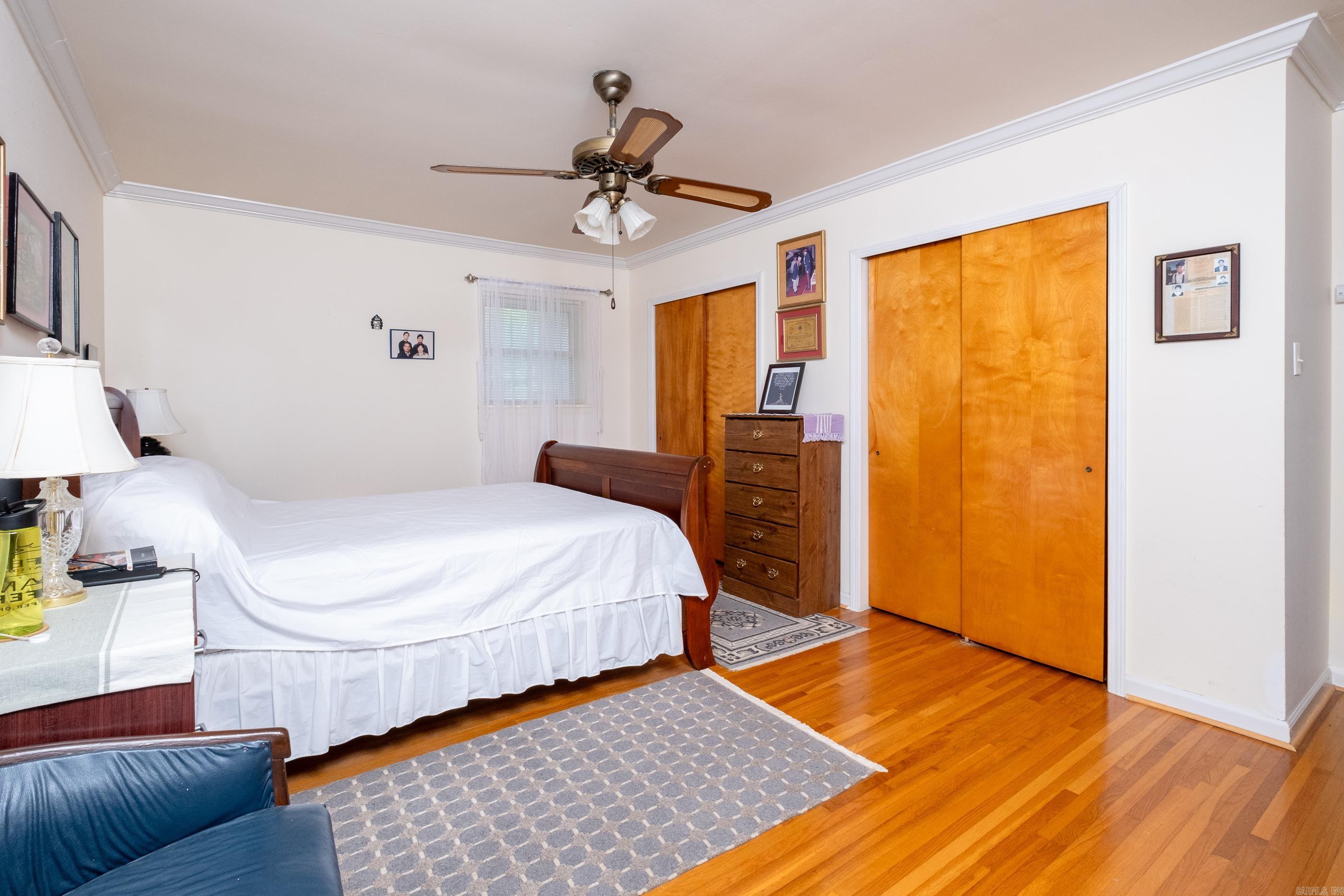 2 Oakhurst Drive