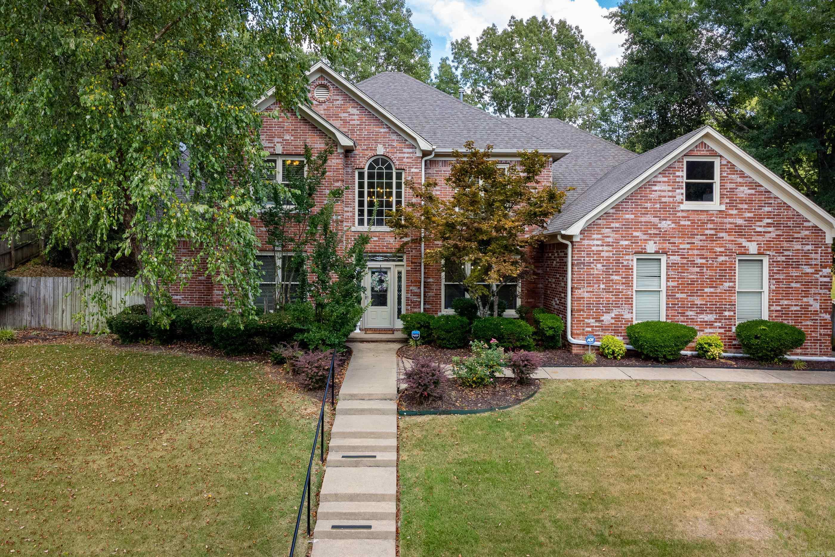 27 Lorian Drive