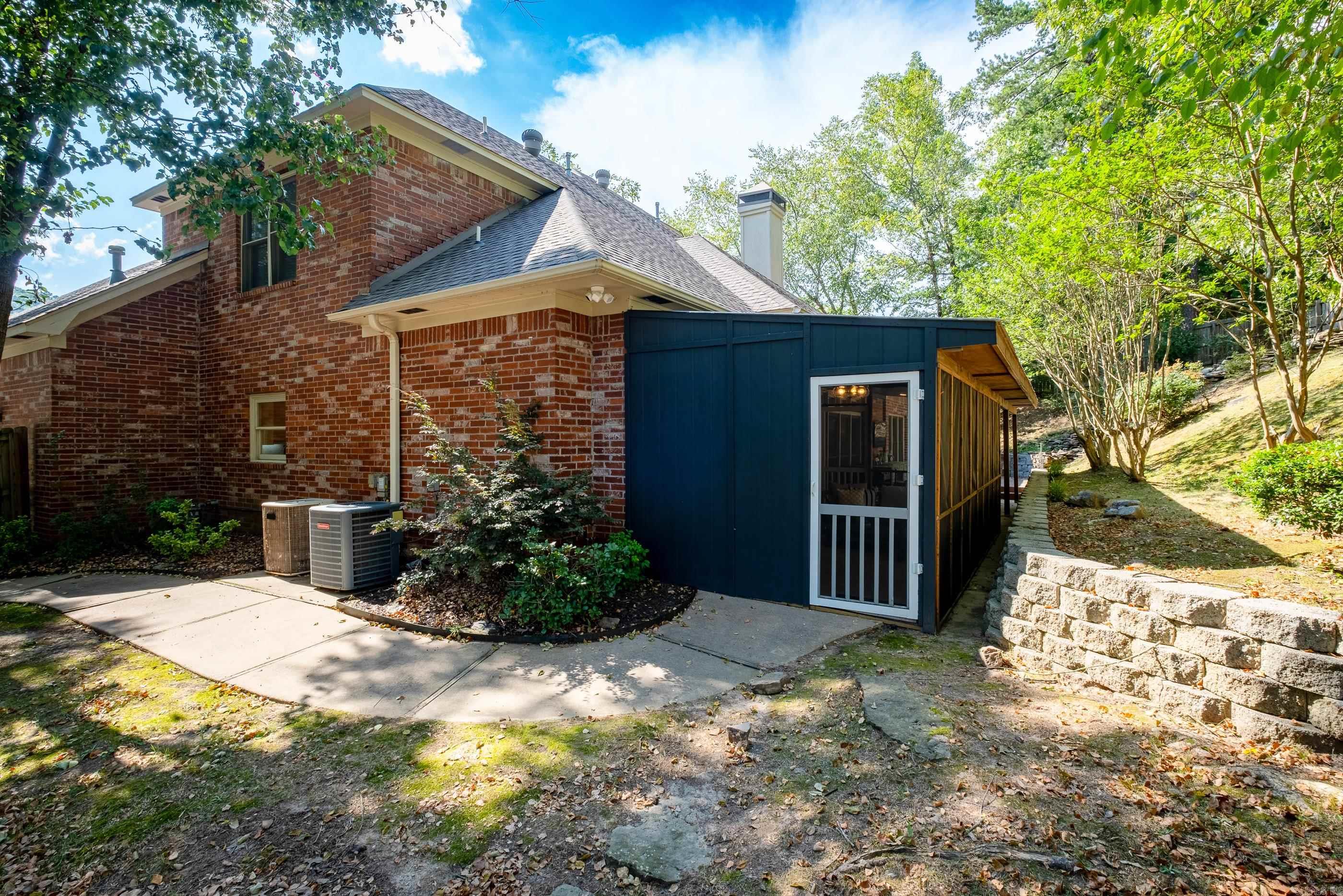 27 Lorian Drive
