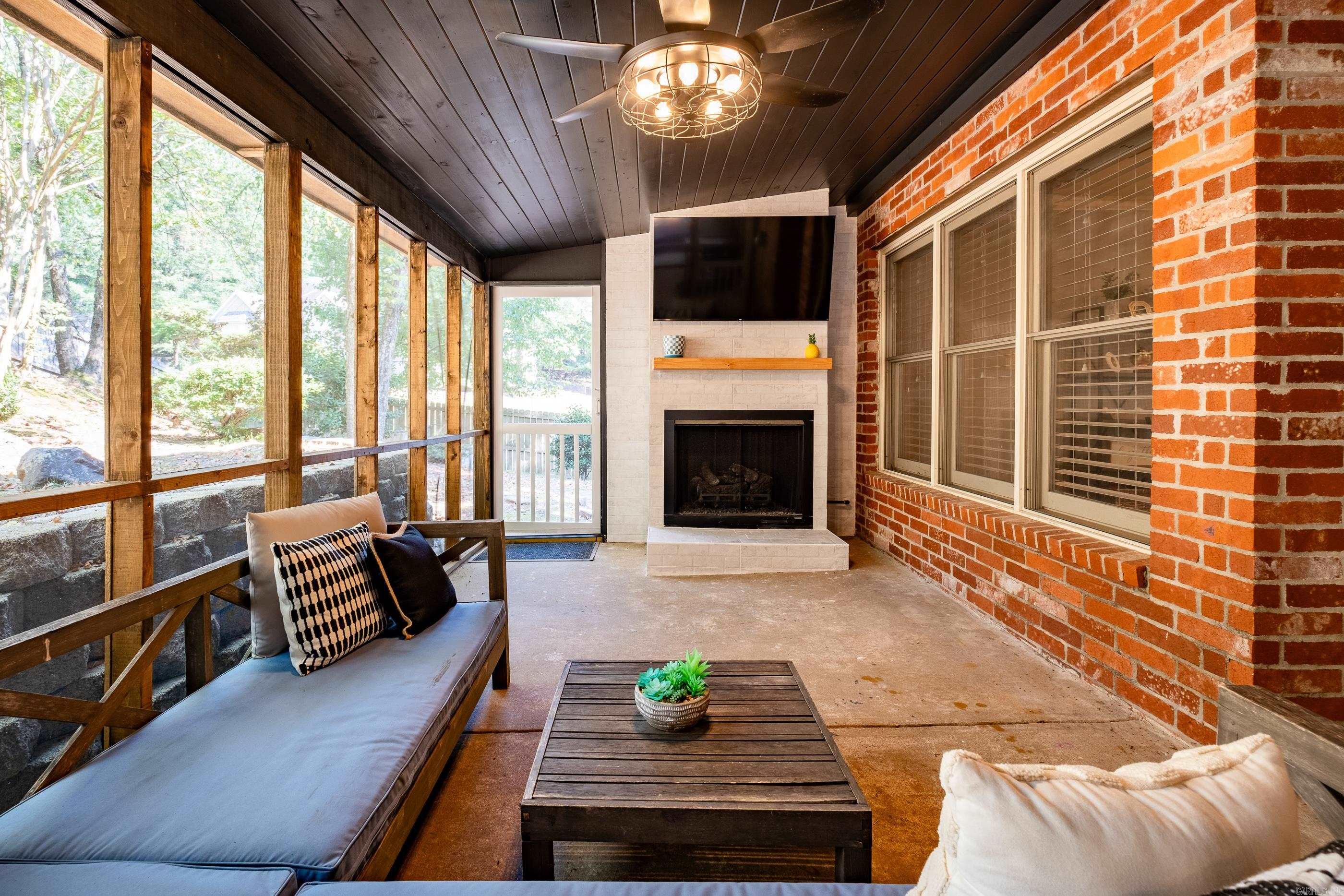 27 Lorian Drive