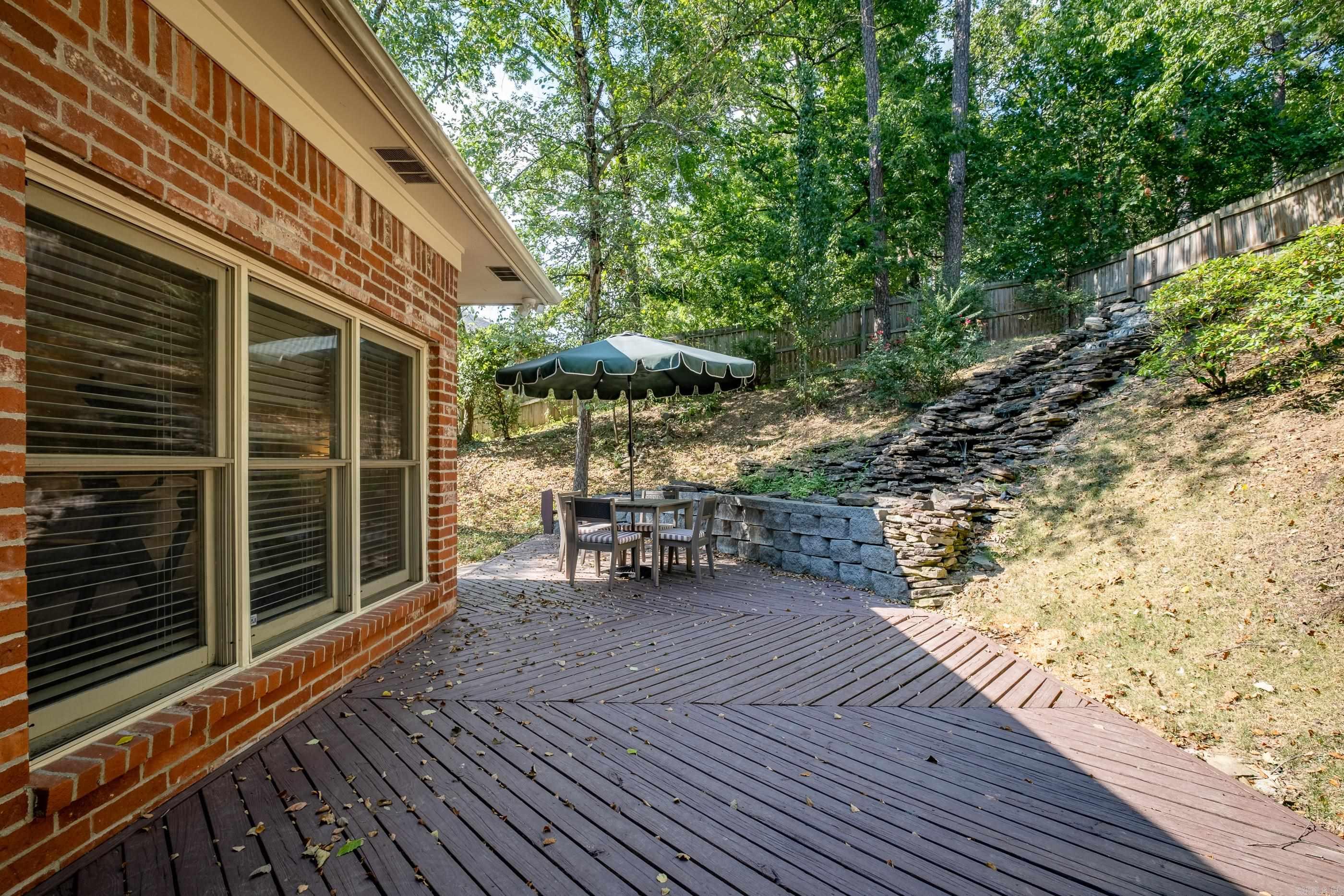 27 Lorian Drive