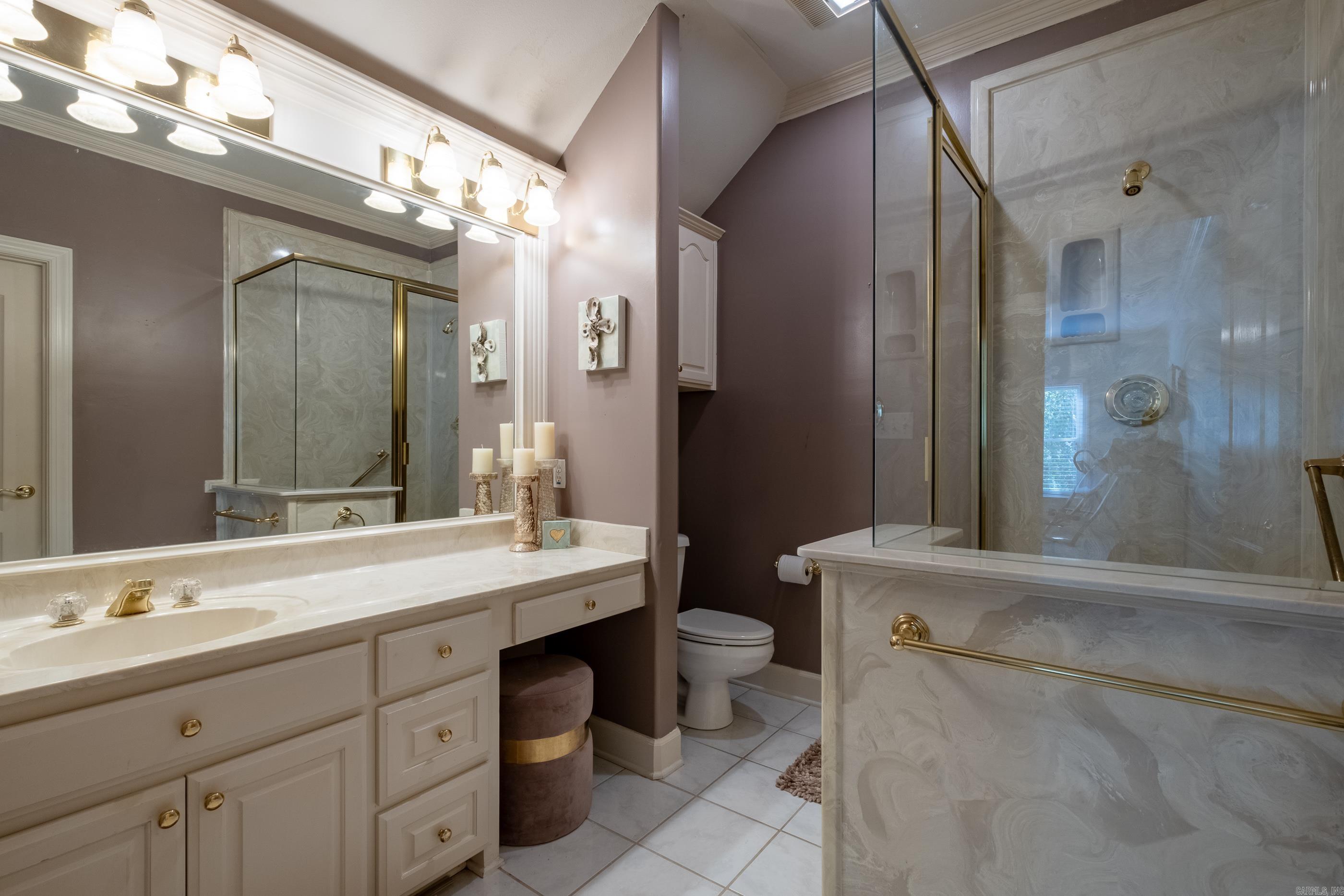 27 Lorian Drive