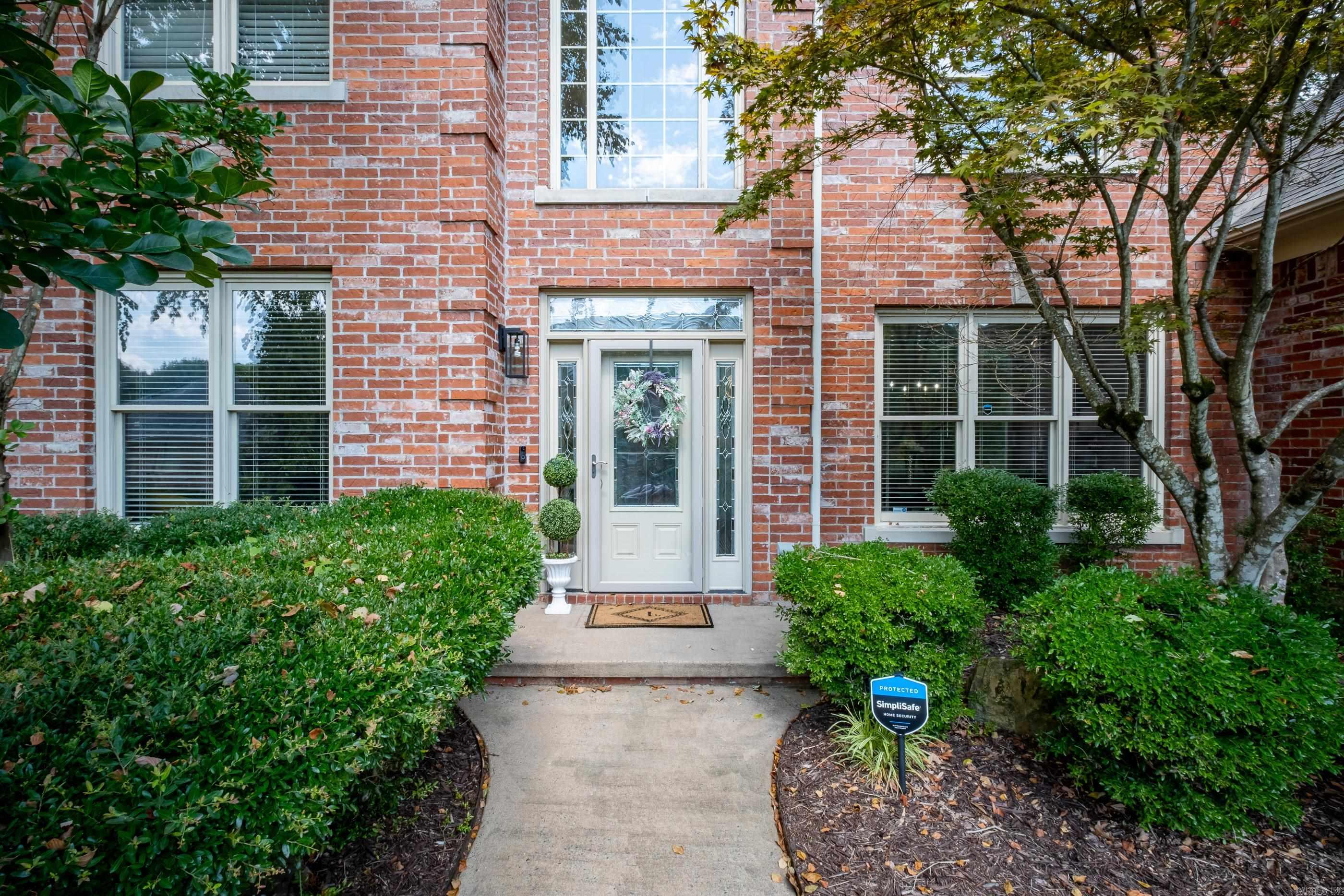 27 Lorian Drive