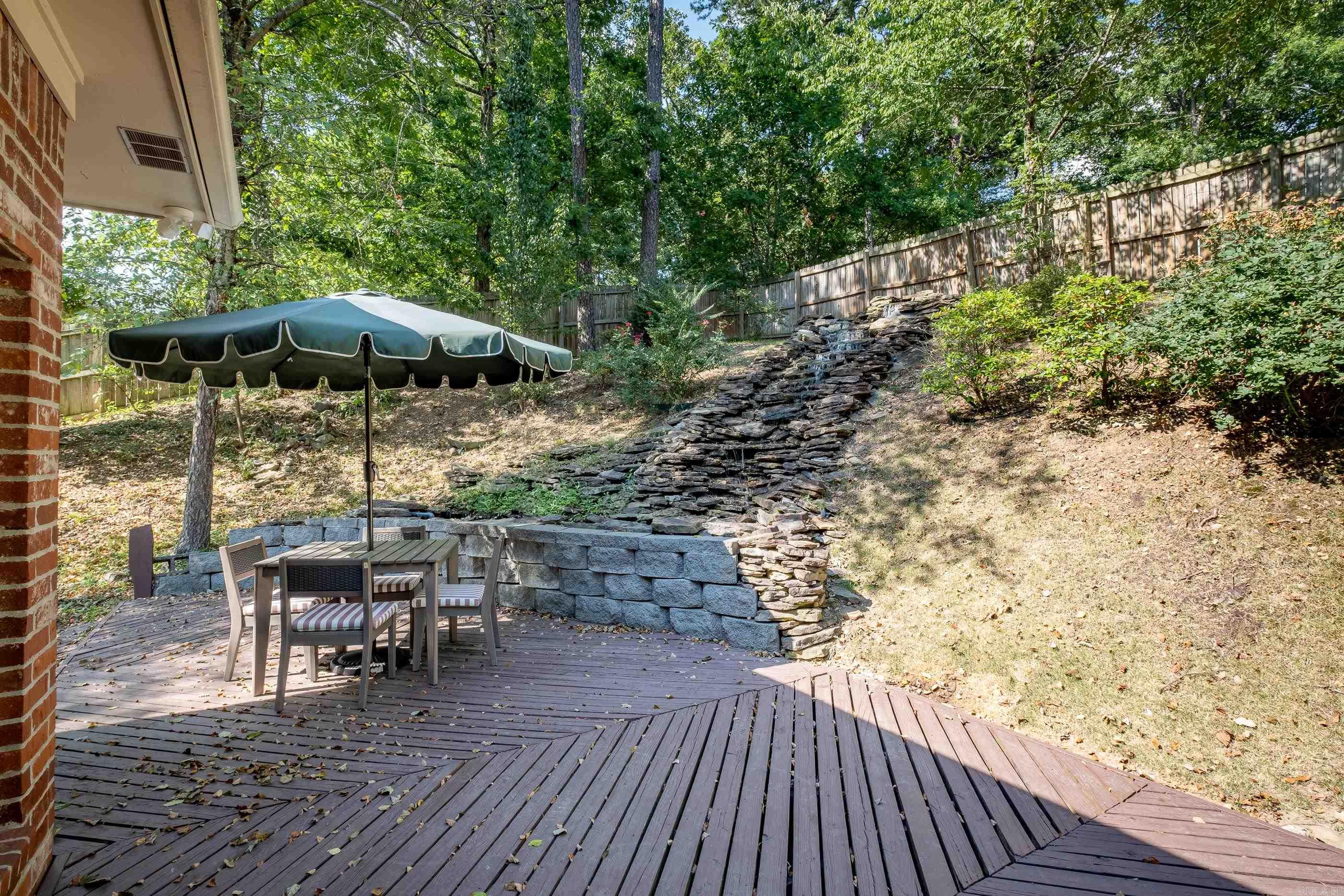 27 Lorian Drive