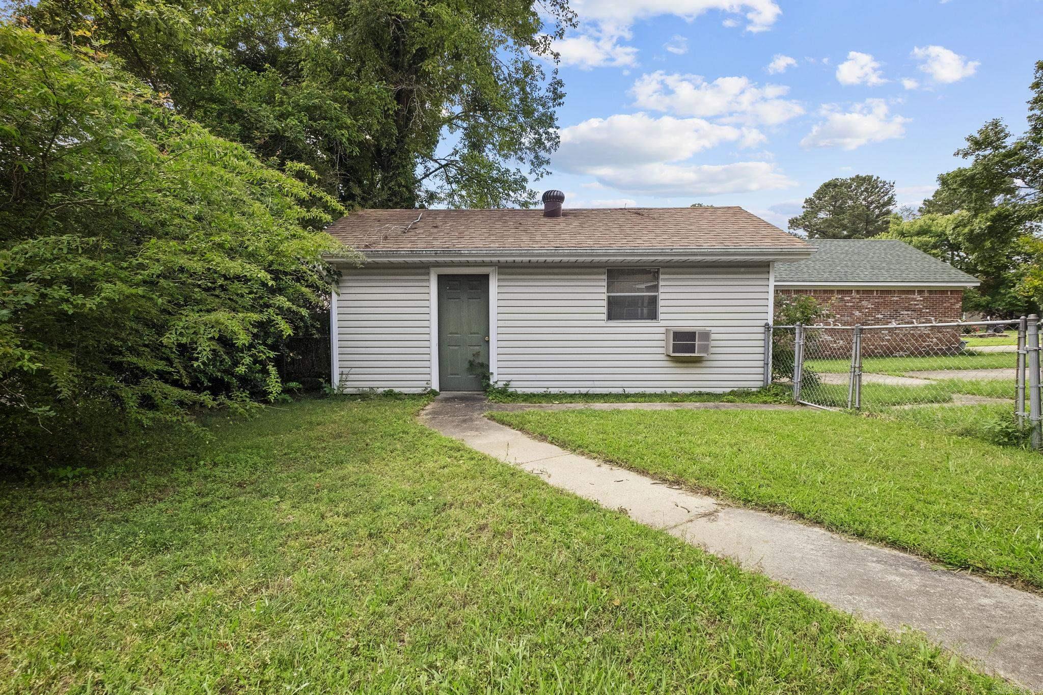 709 Nottingham Cove