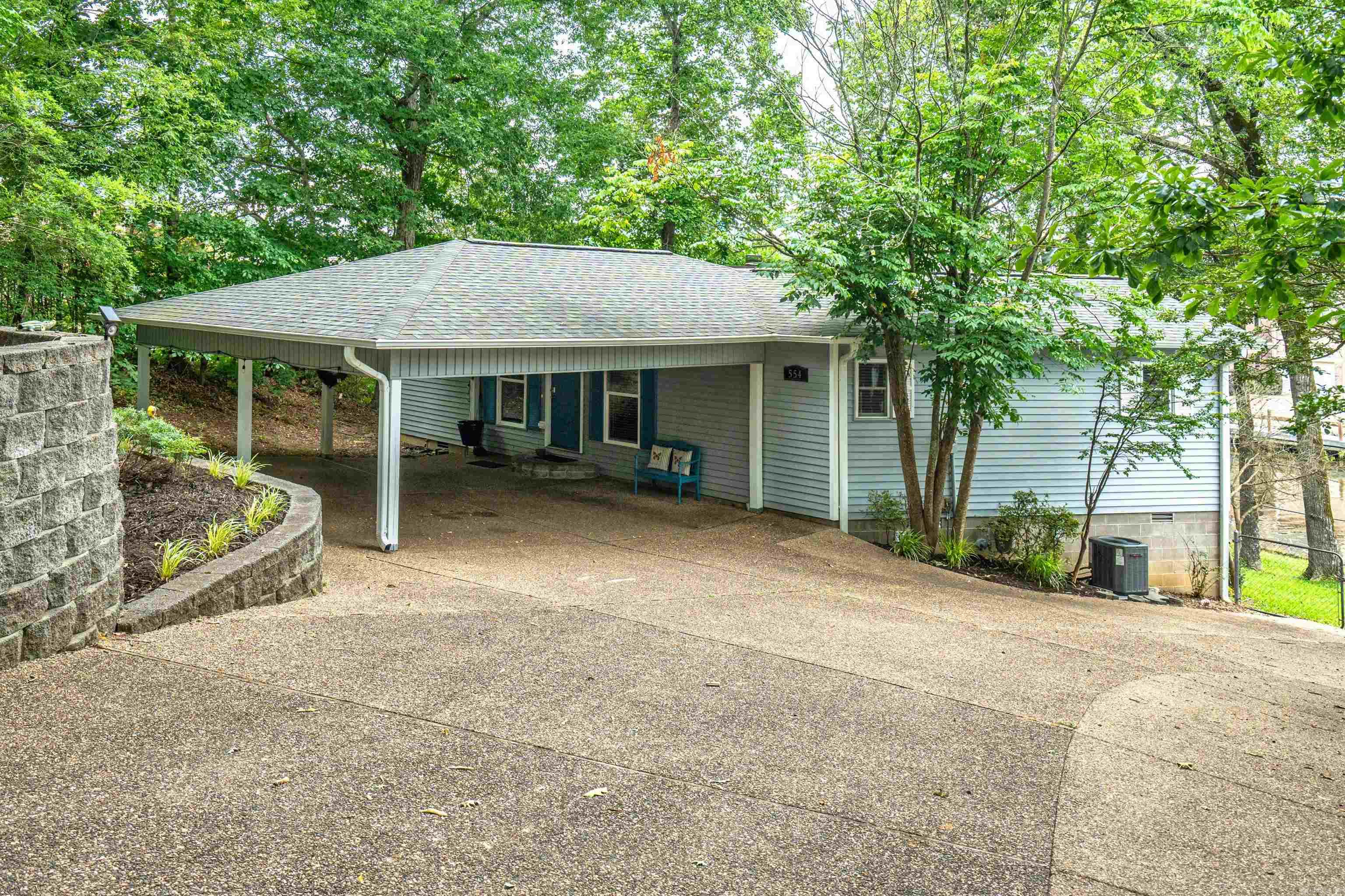 554 Grand Point Drive