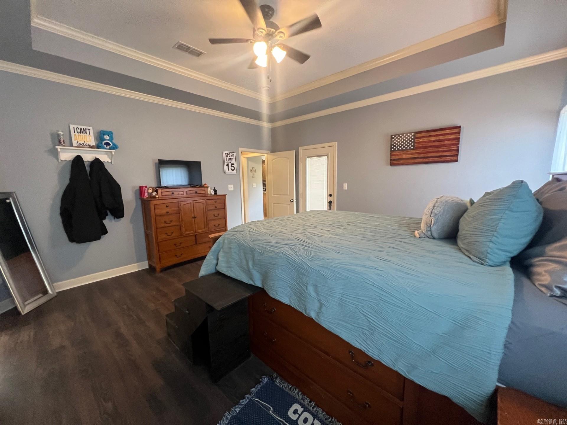 13701 Harewood Manor