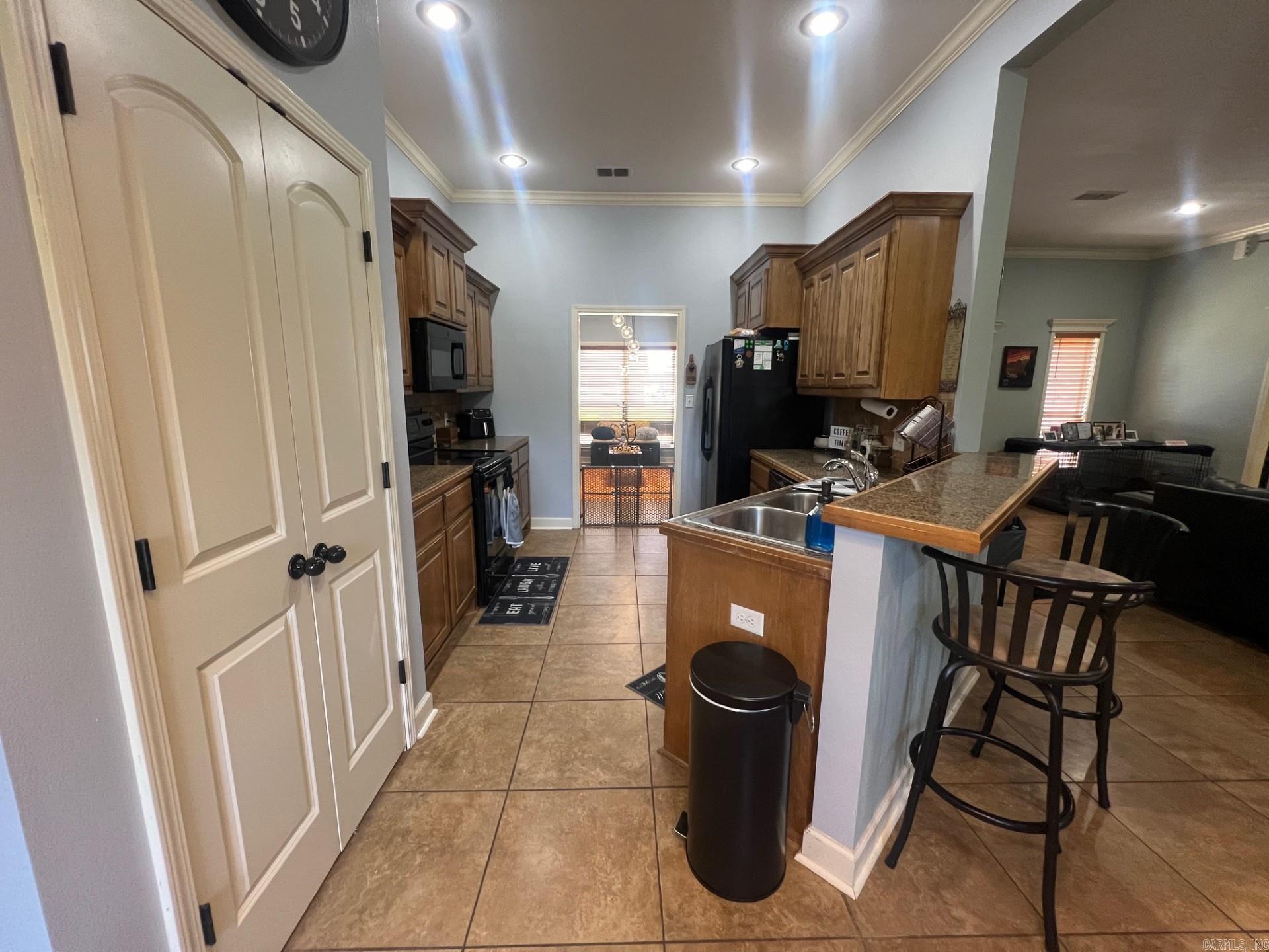 13701 Harewood Manor