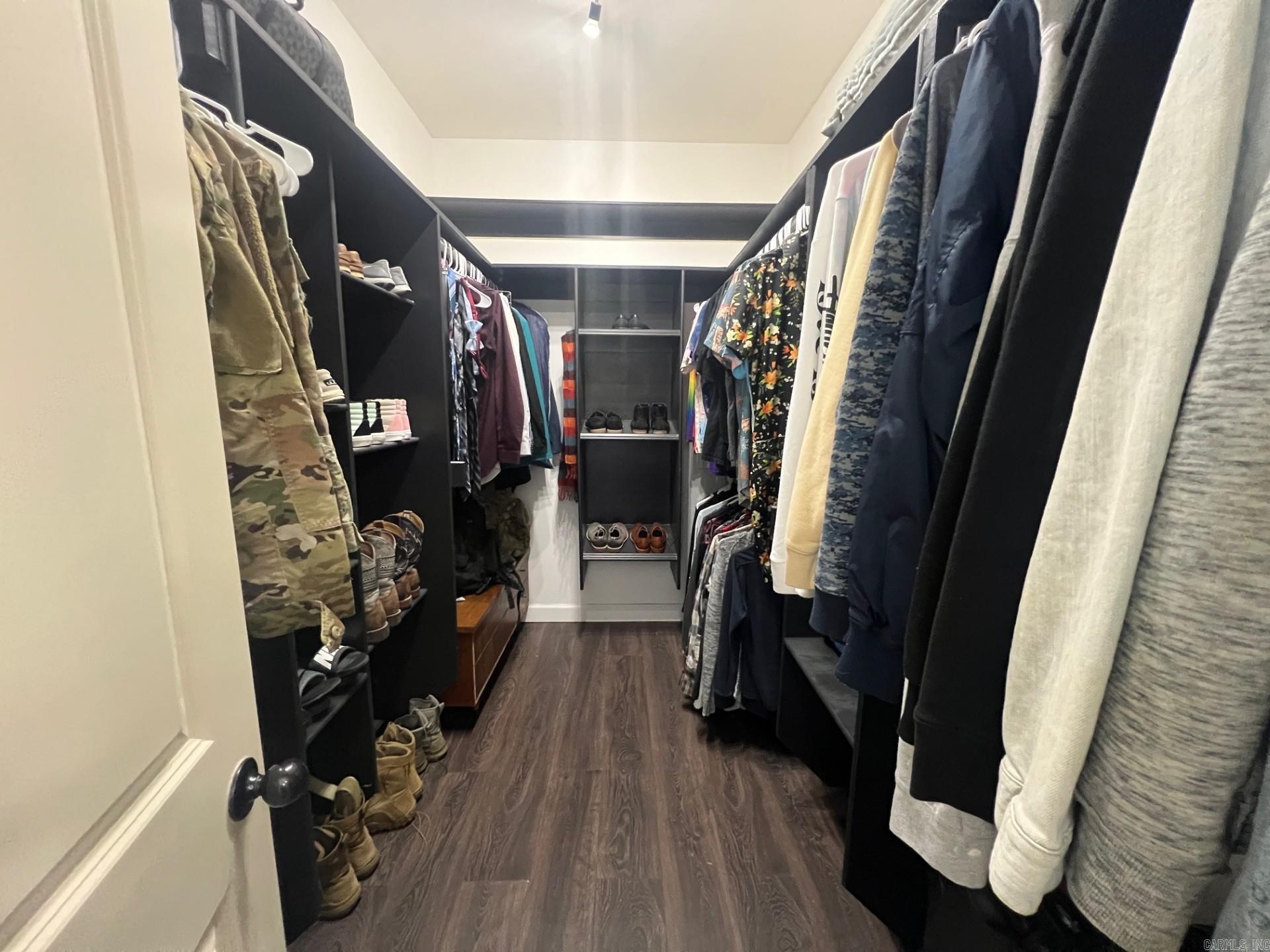 13701 Harewood Manor