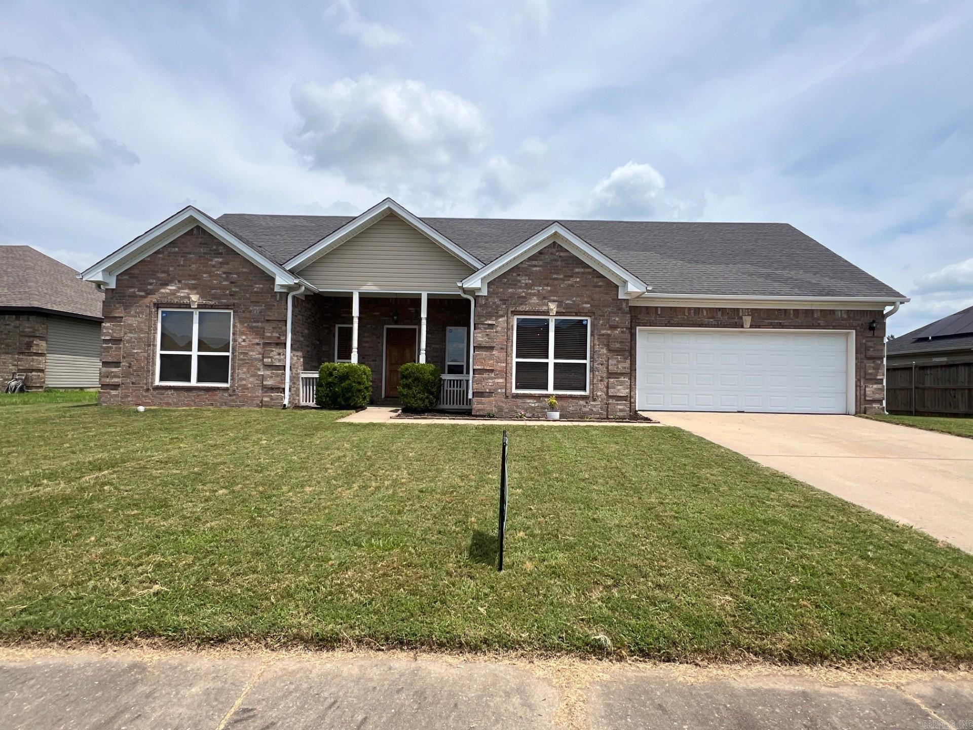 13701 Harewood Manor