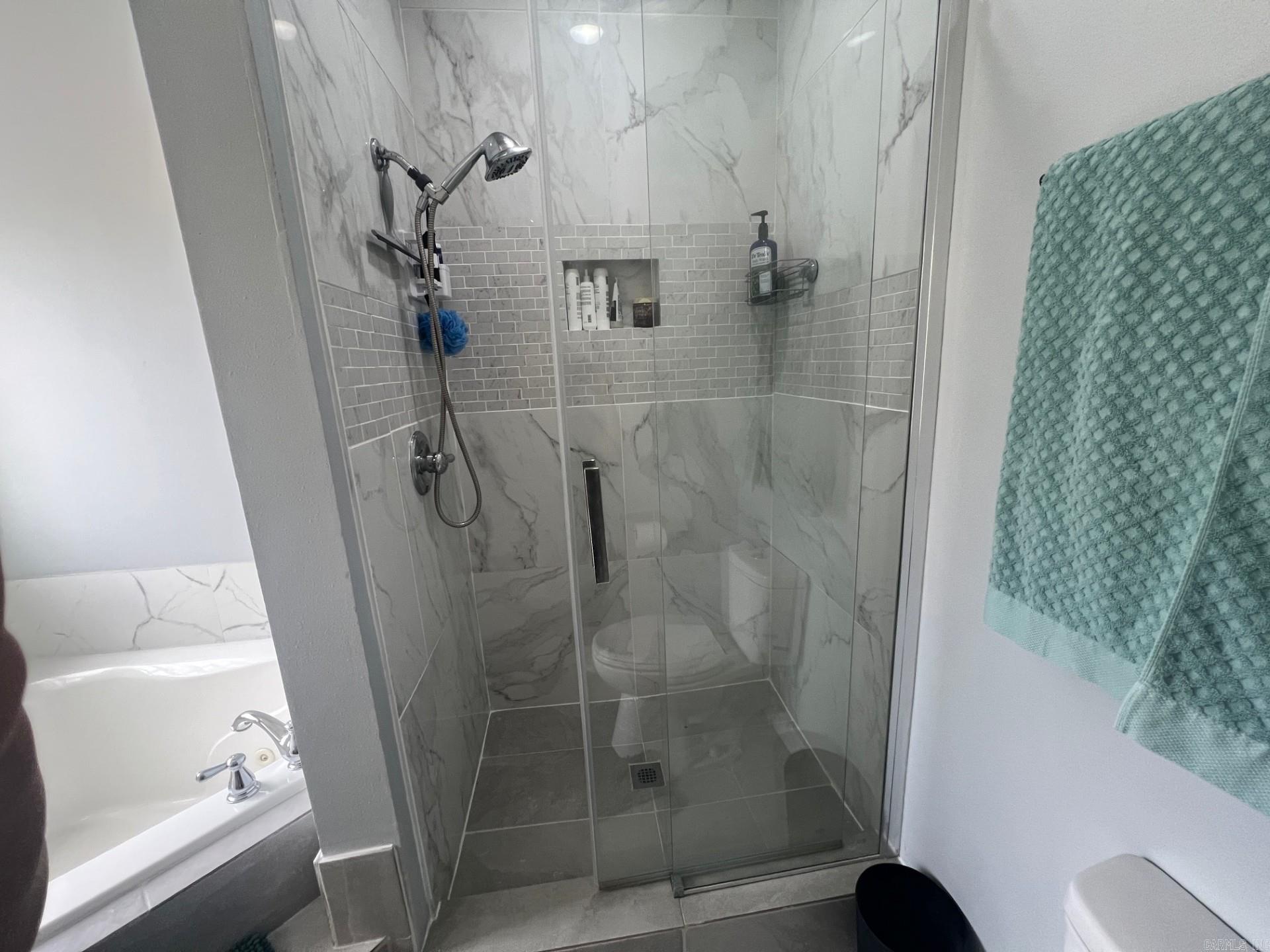 13701 Harewood Manor