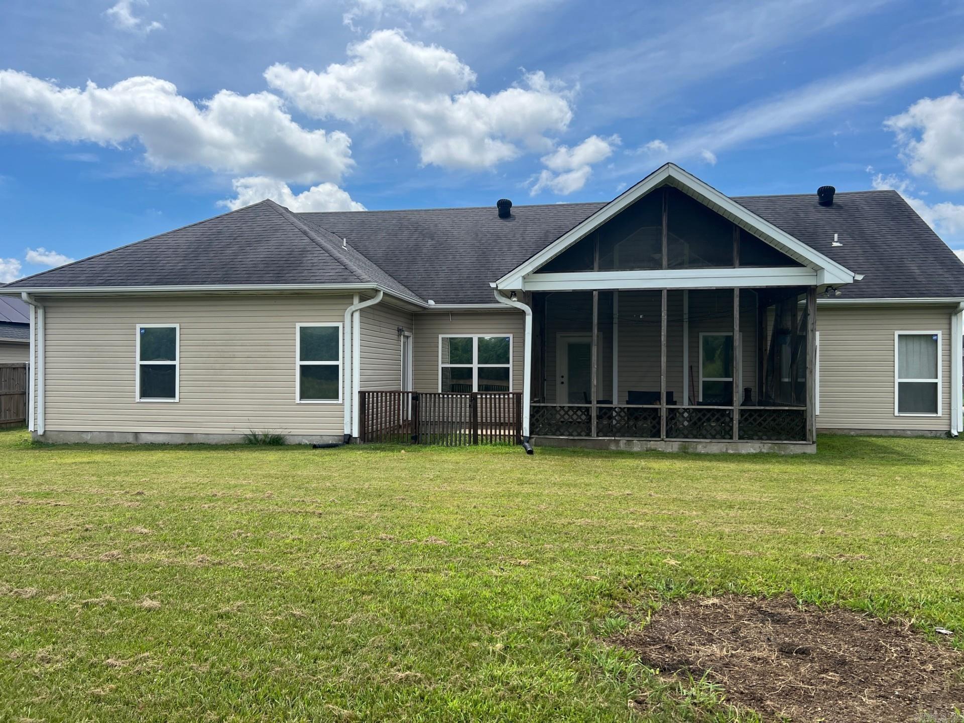 13701 Harewood Manor