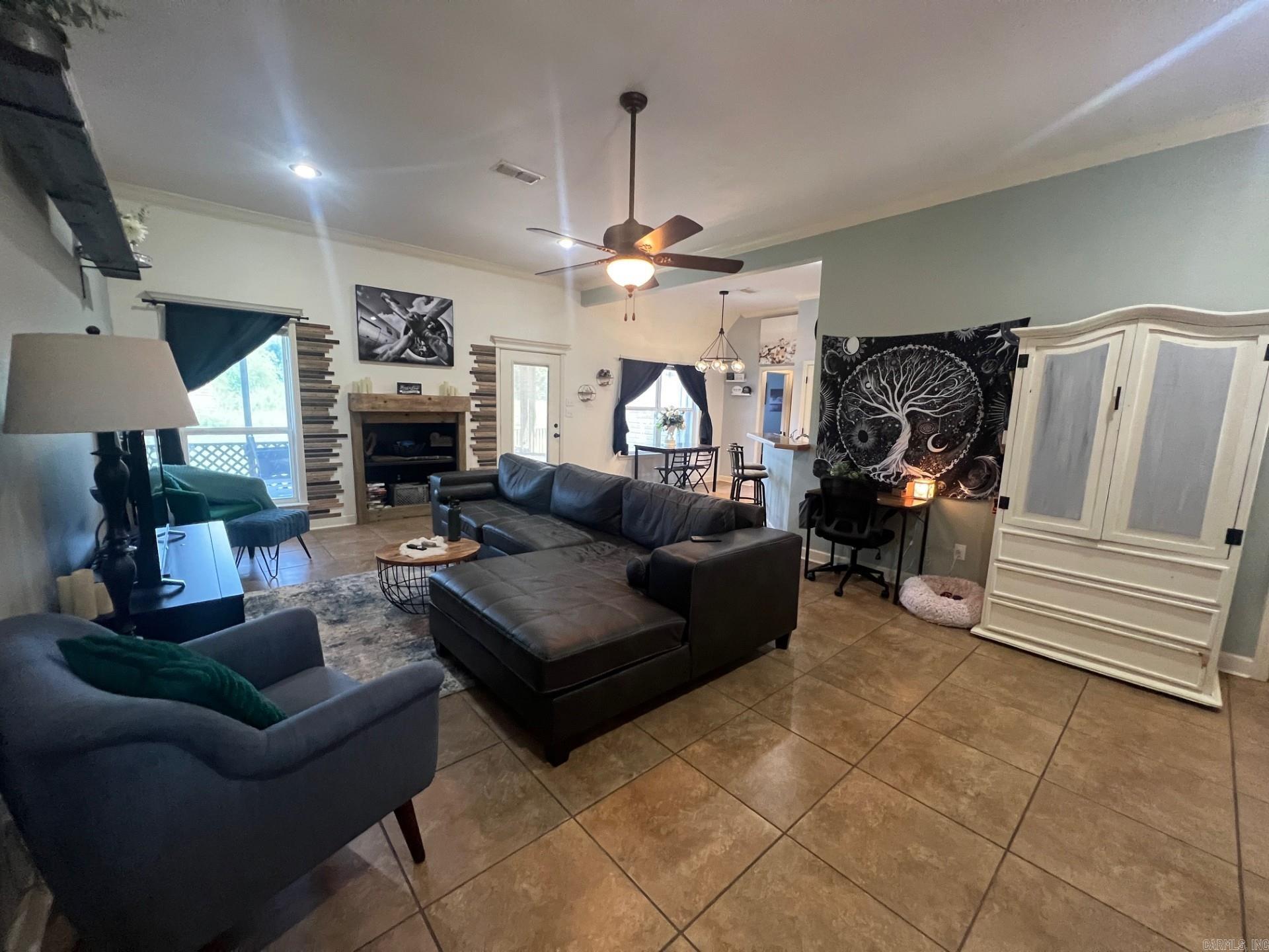 13701 Harewood Manor