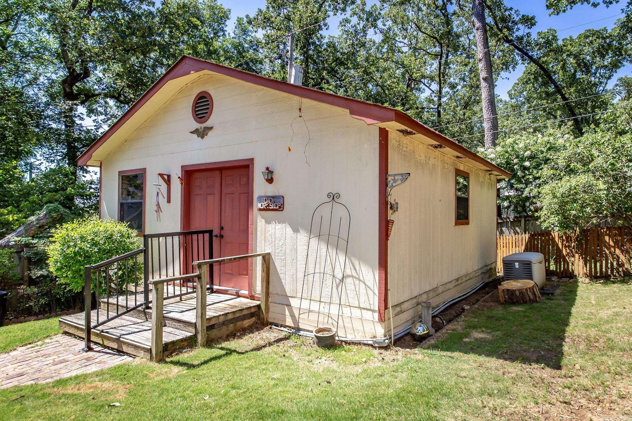 6712 Brentwood Road