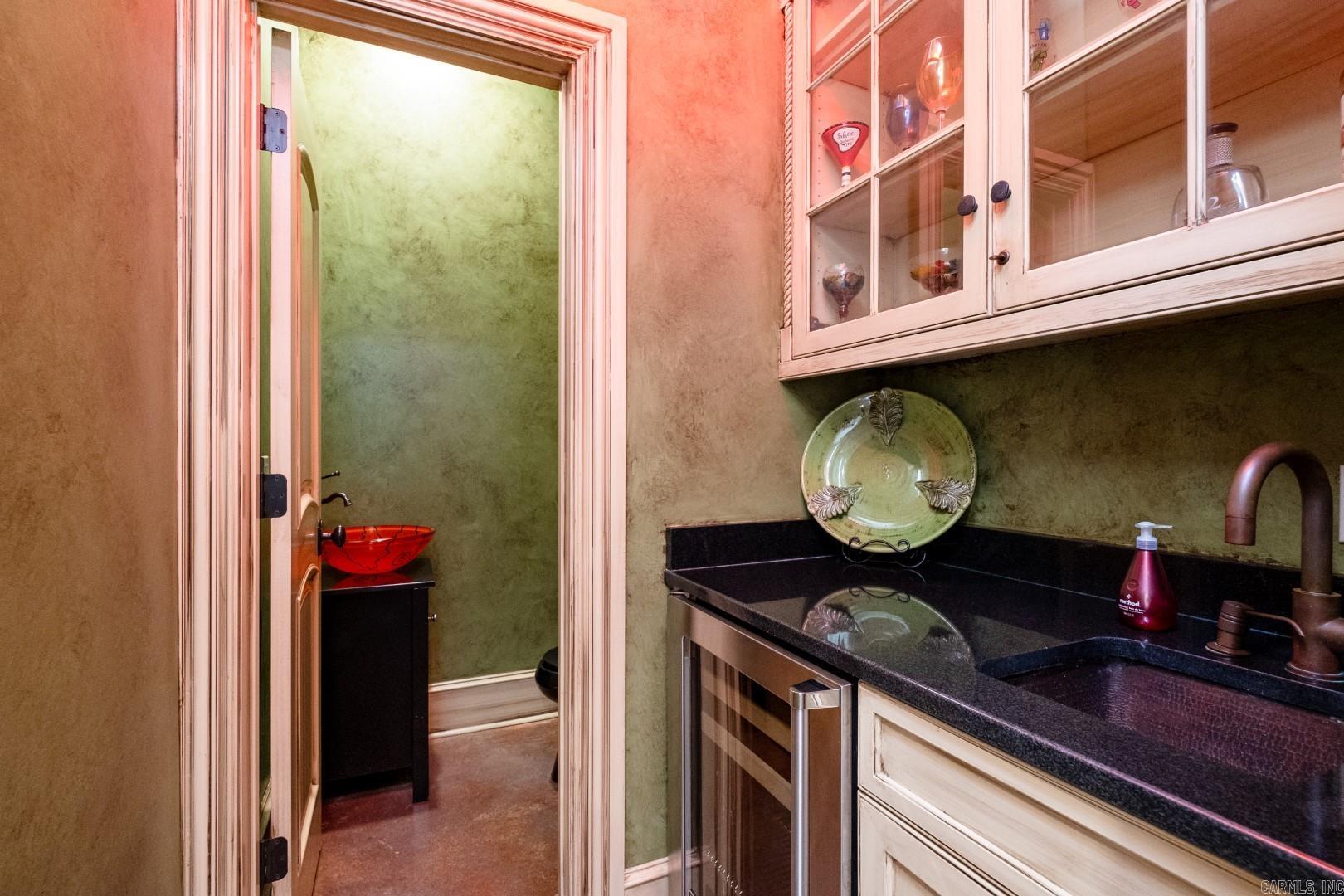 5 Chenal Downs Blvd.