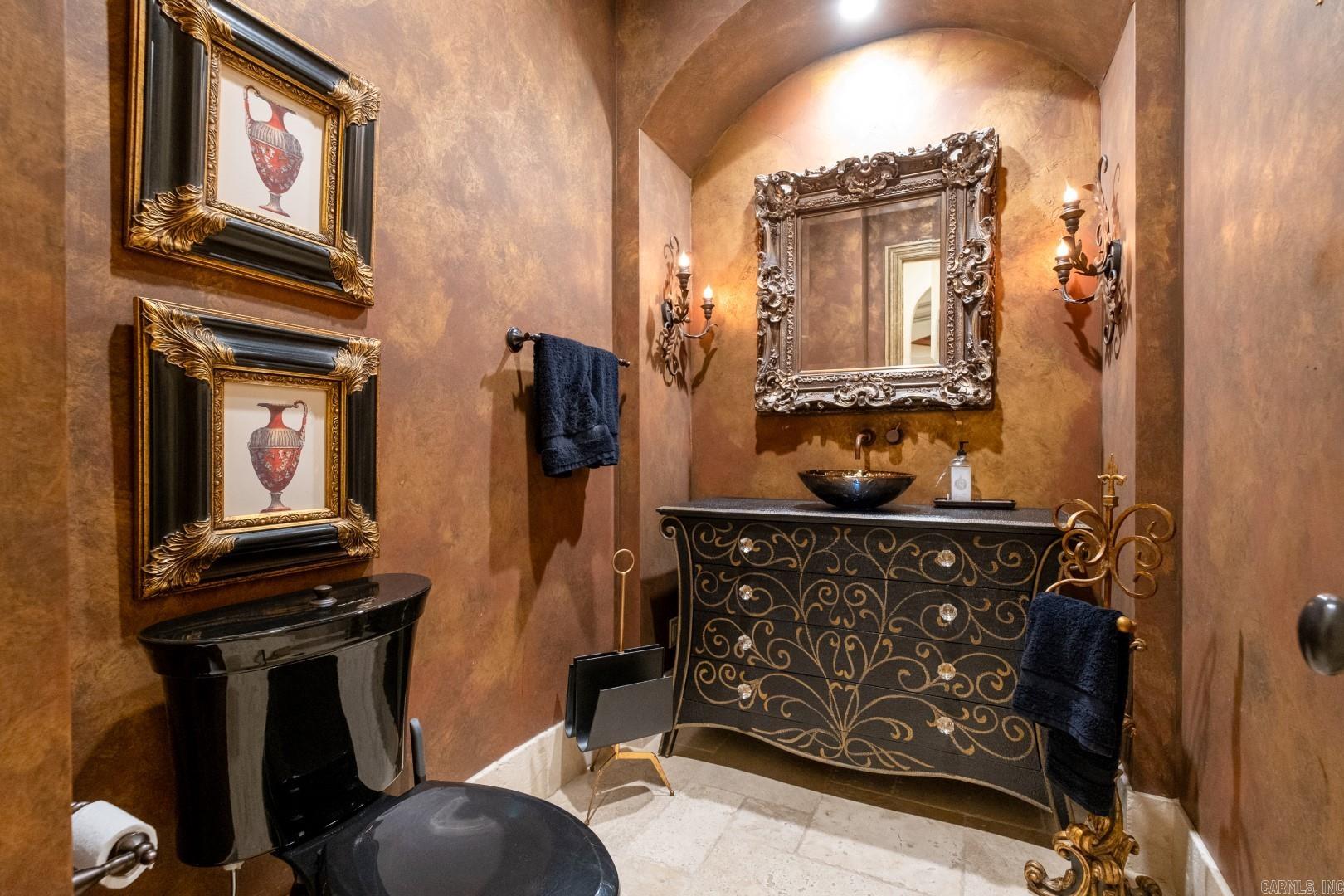 5 Chenal Downs Blvd.