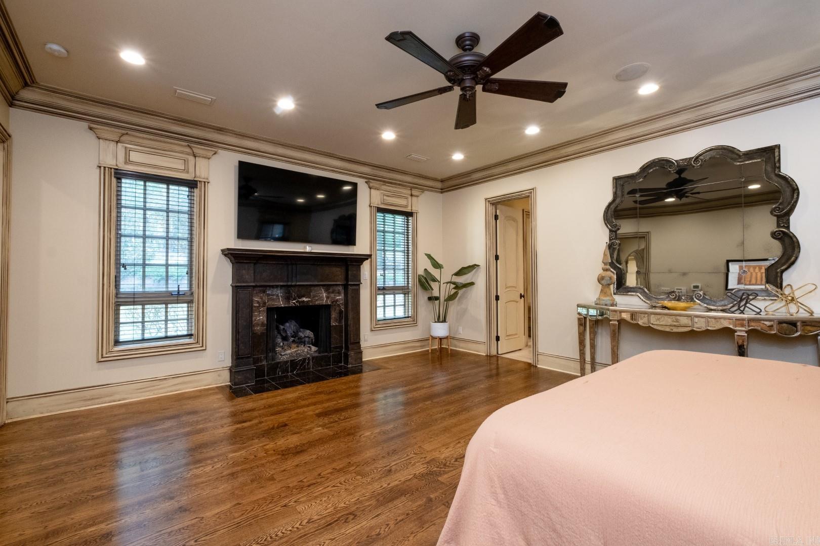 5 Chenal Downs Blvd.