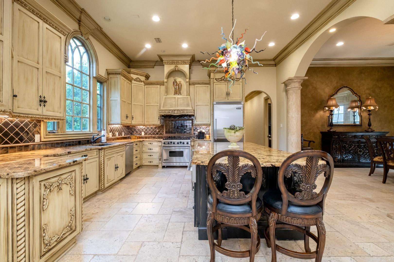 5 Chenal Downs Blvd.