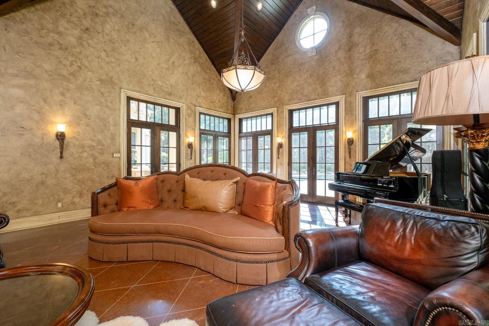 5 Chenal Downs Blvd.