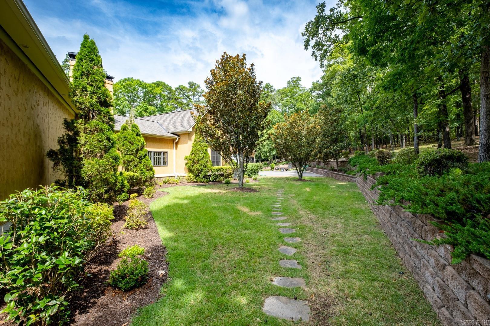 5 Chenal Downs Blvd.