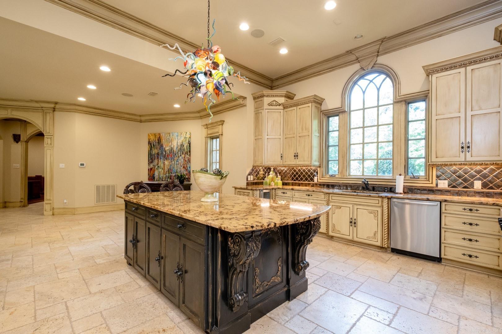 5 Chenal Downs Blvd.