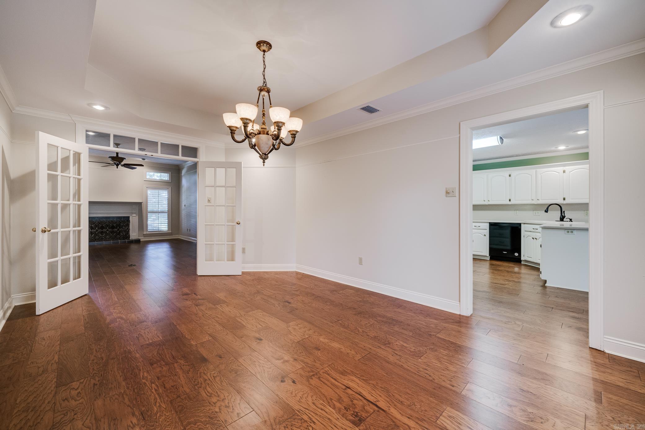 3155 Tyler Street