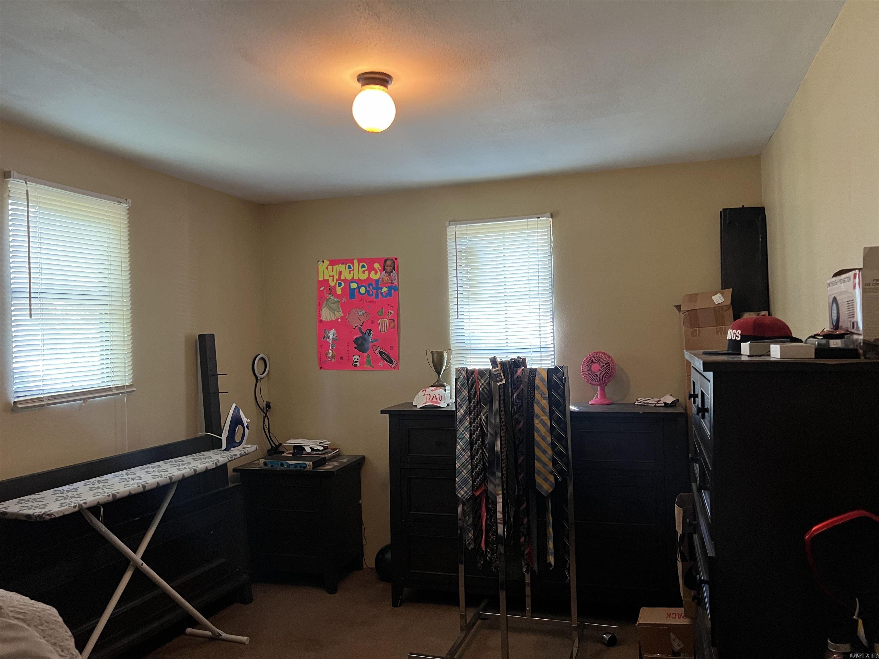 9925 Meadowood Drive