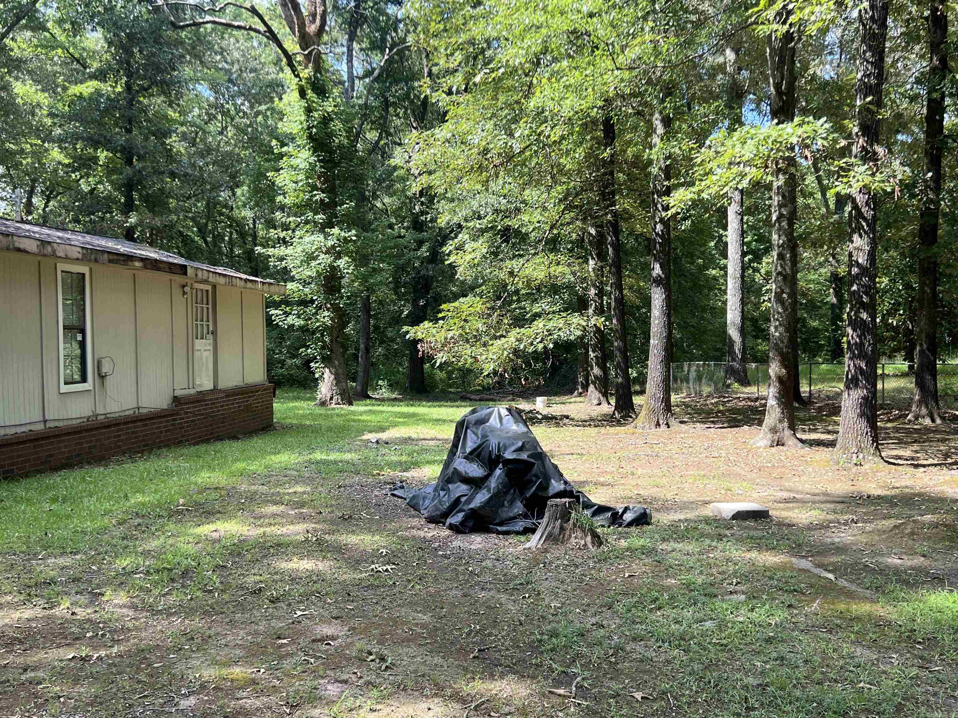 9925 Meadowood Drive