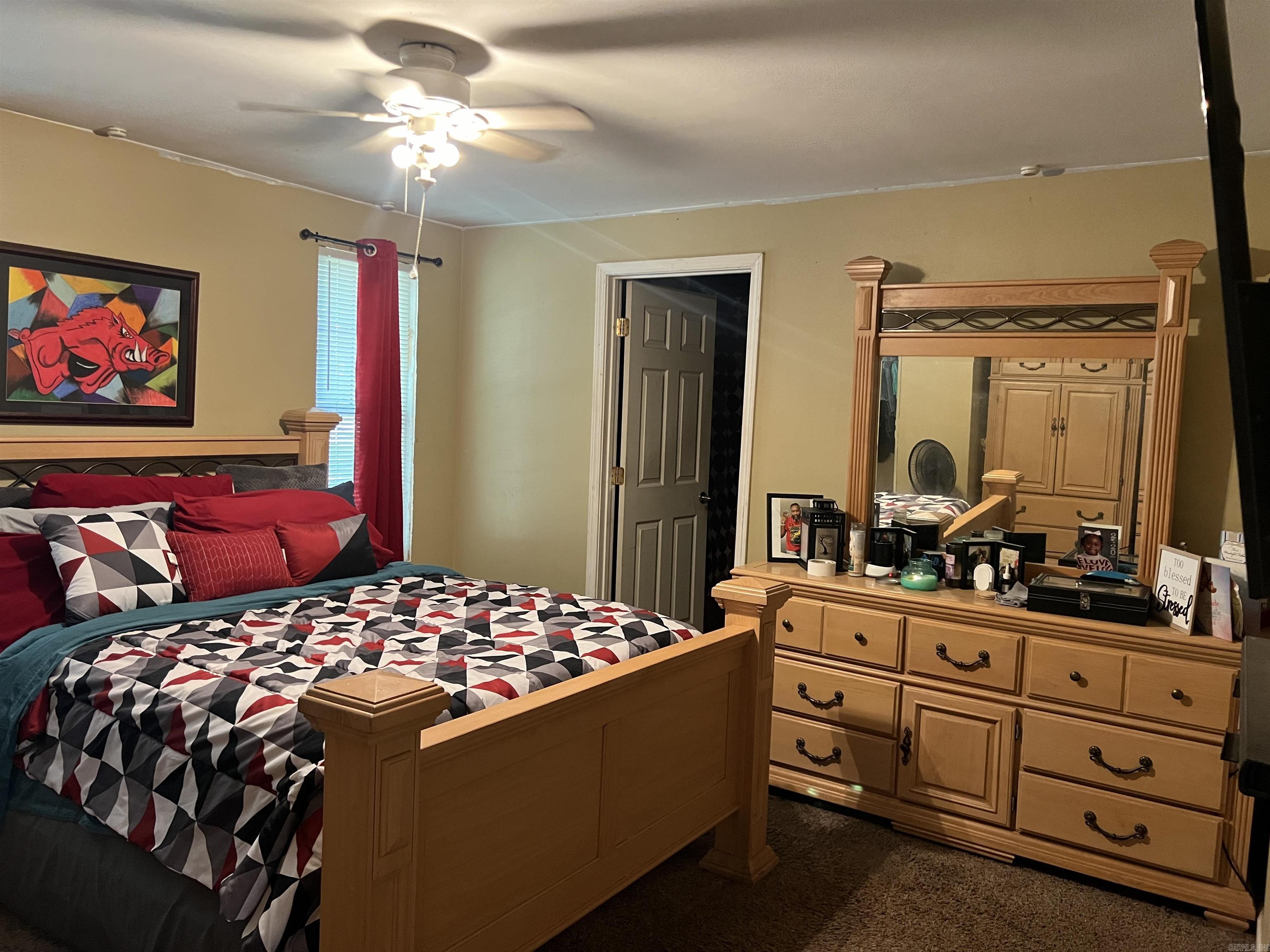 9925 Meadowood Drive