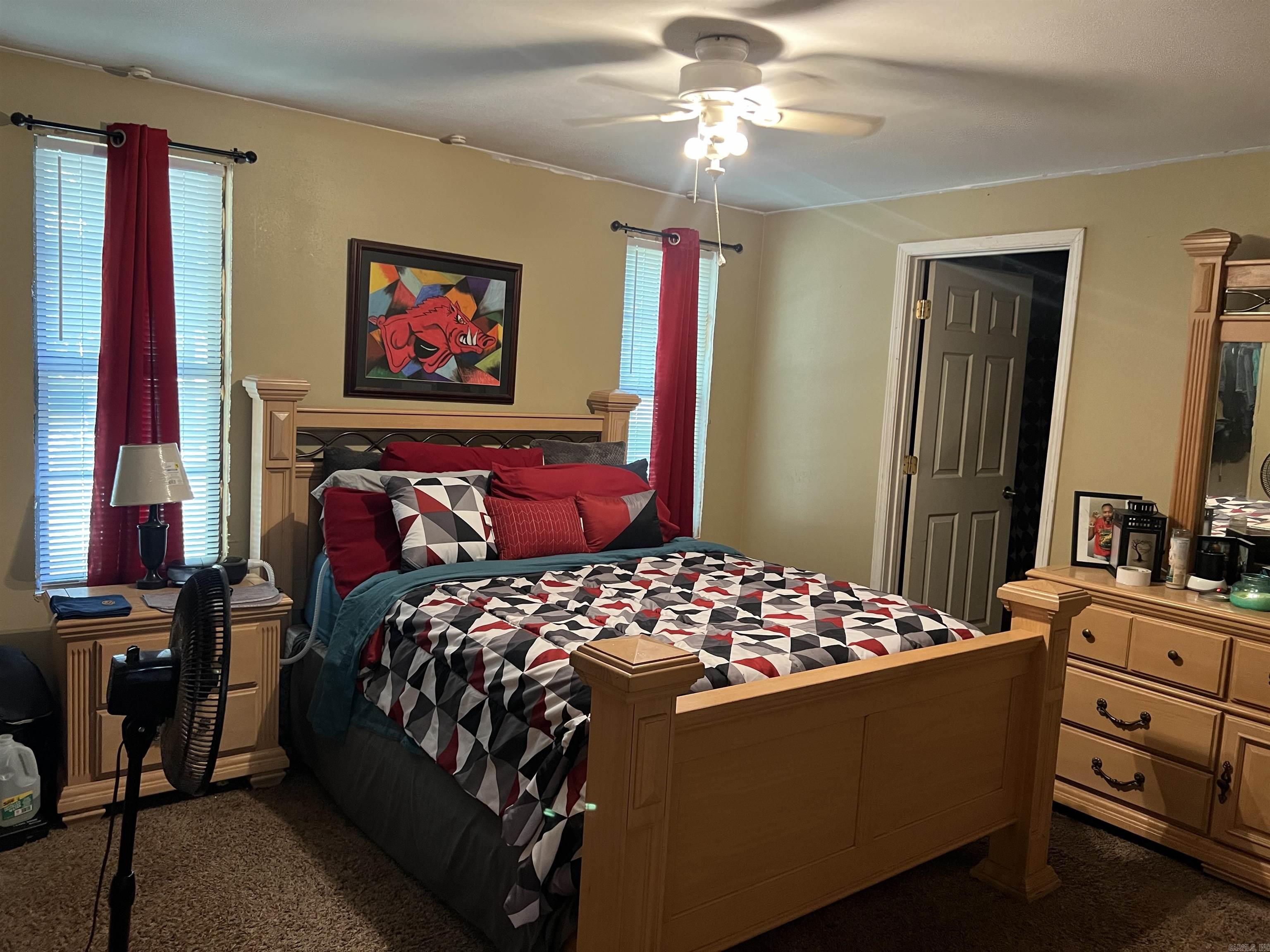 9925 Meadowood Drive