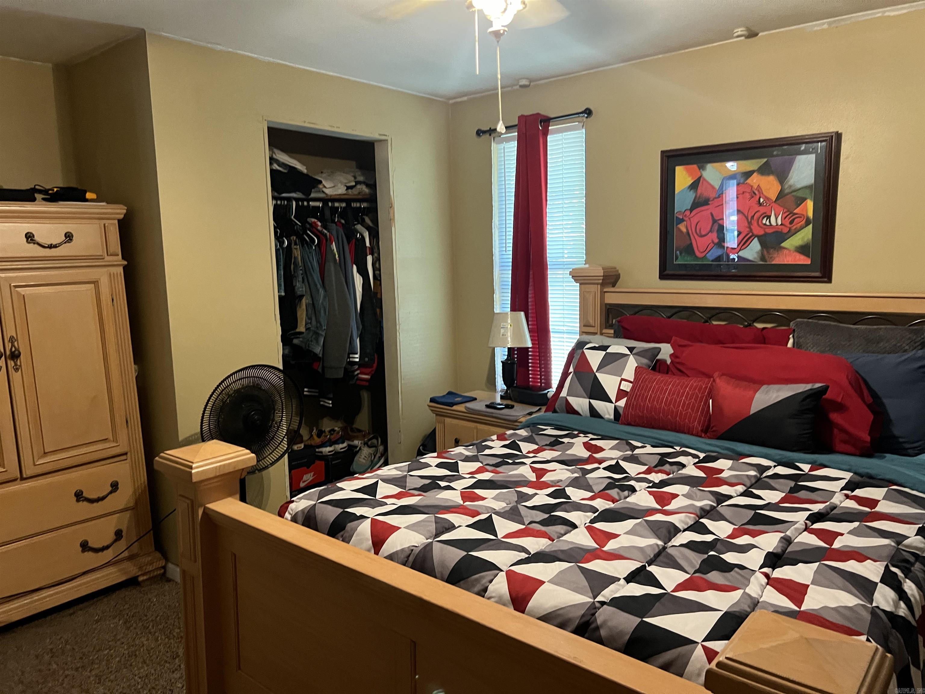 9925 Meadowood Drive