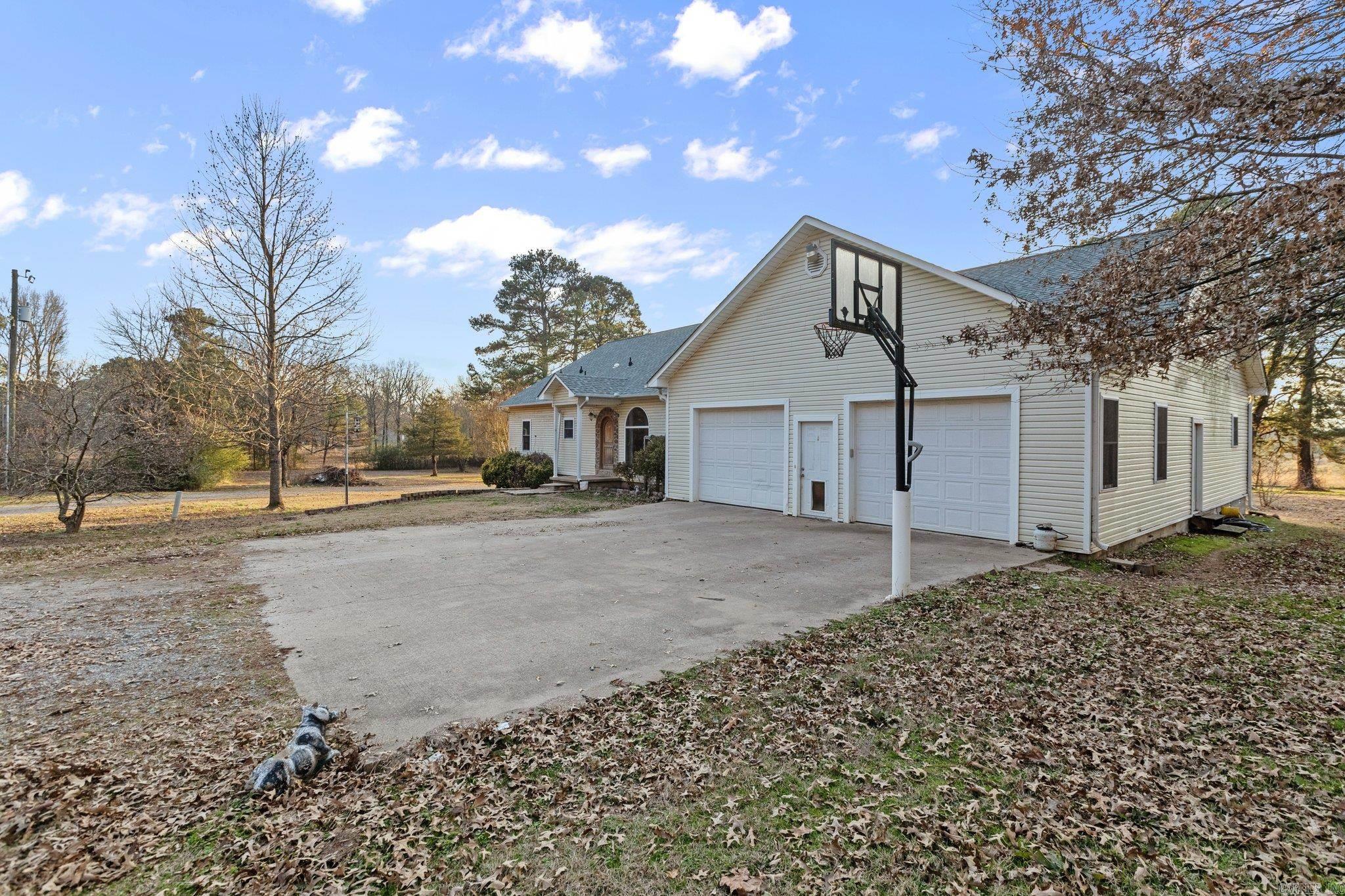 11200 Snow Cove