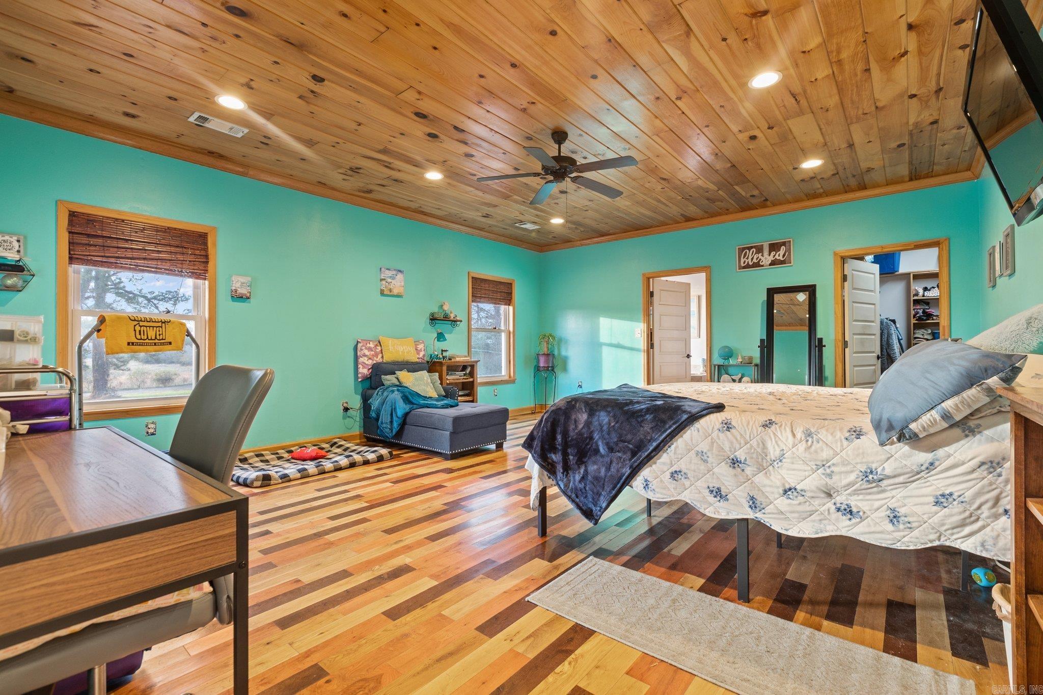 11200 Snow Cove