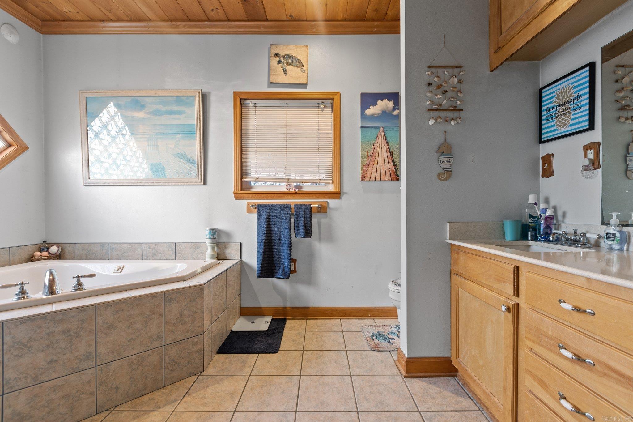 11200 Snow Cove