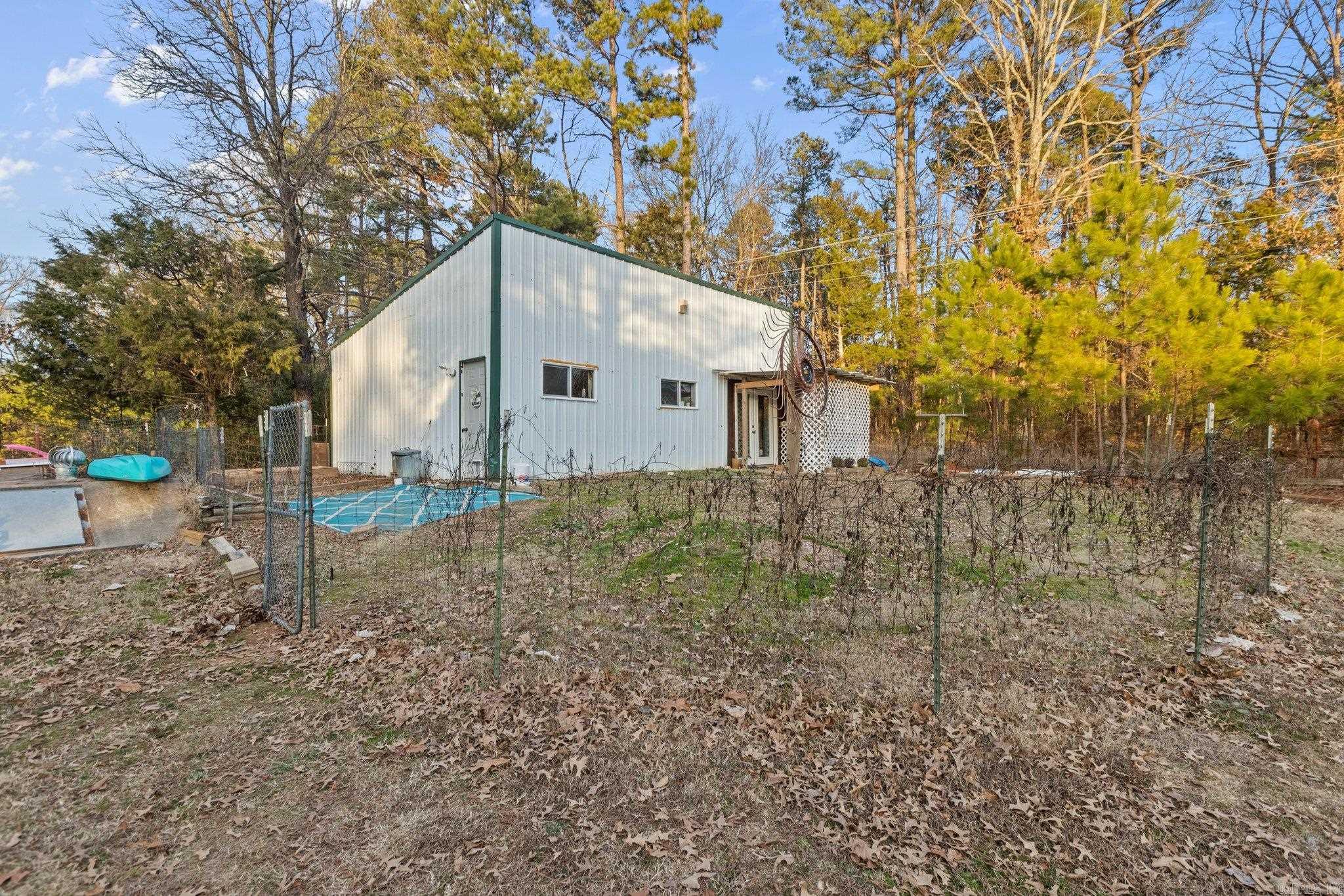 11200 Snow Cove