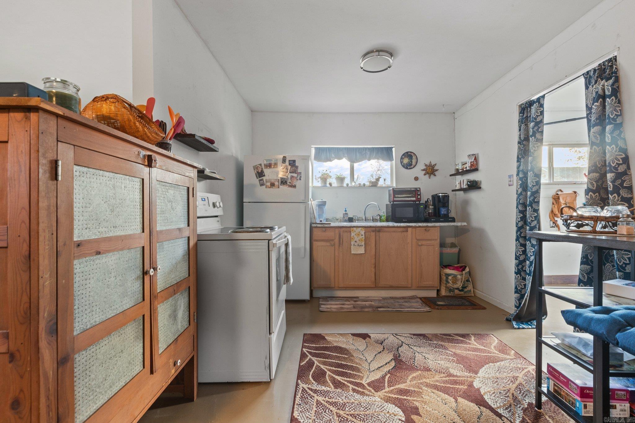 11200 Snow Cove