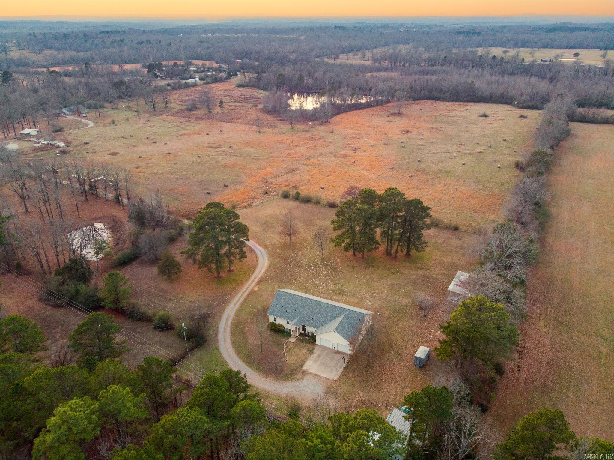 11200 Snow Cove