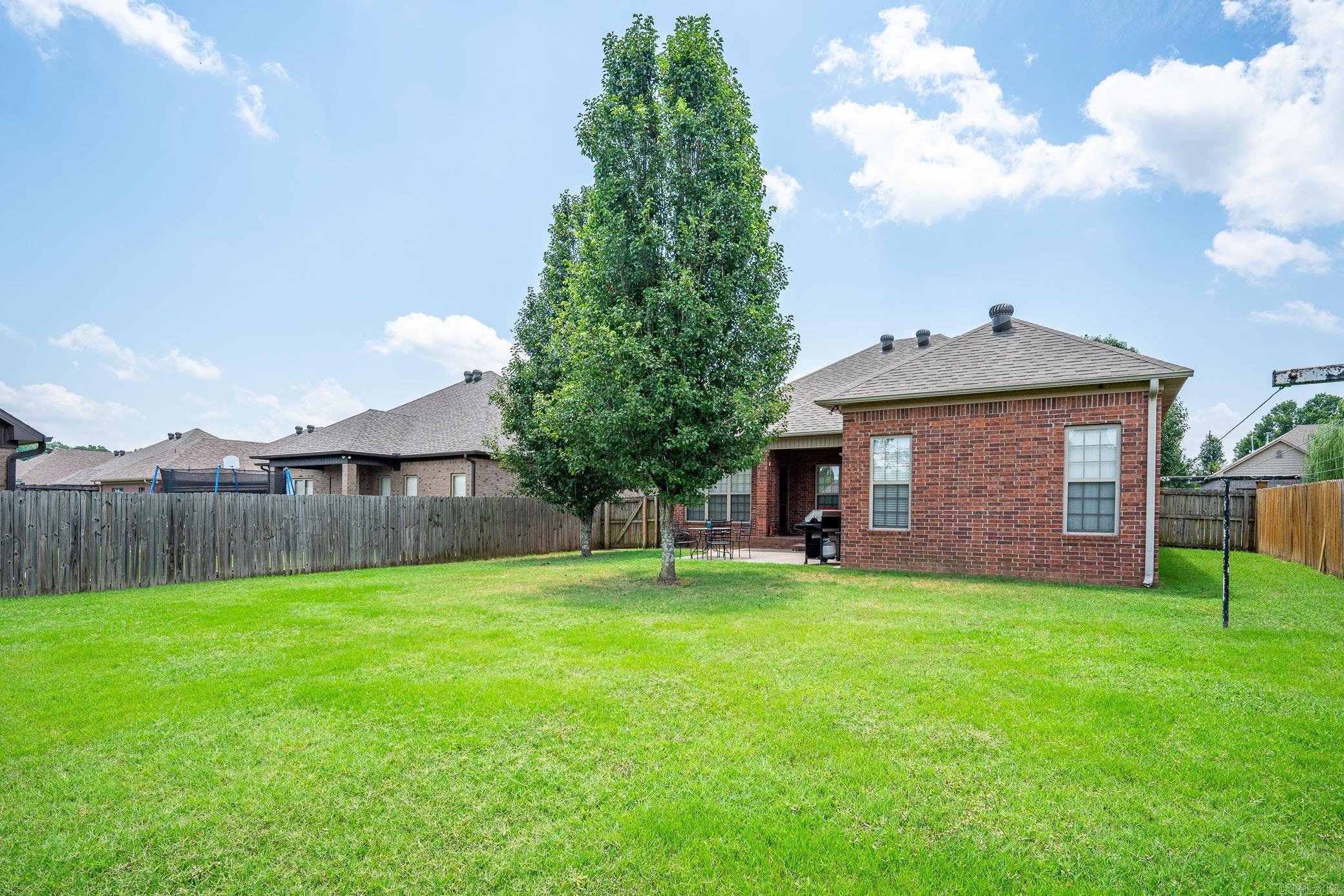 72 Oak Tree Circle