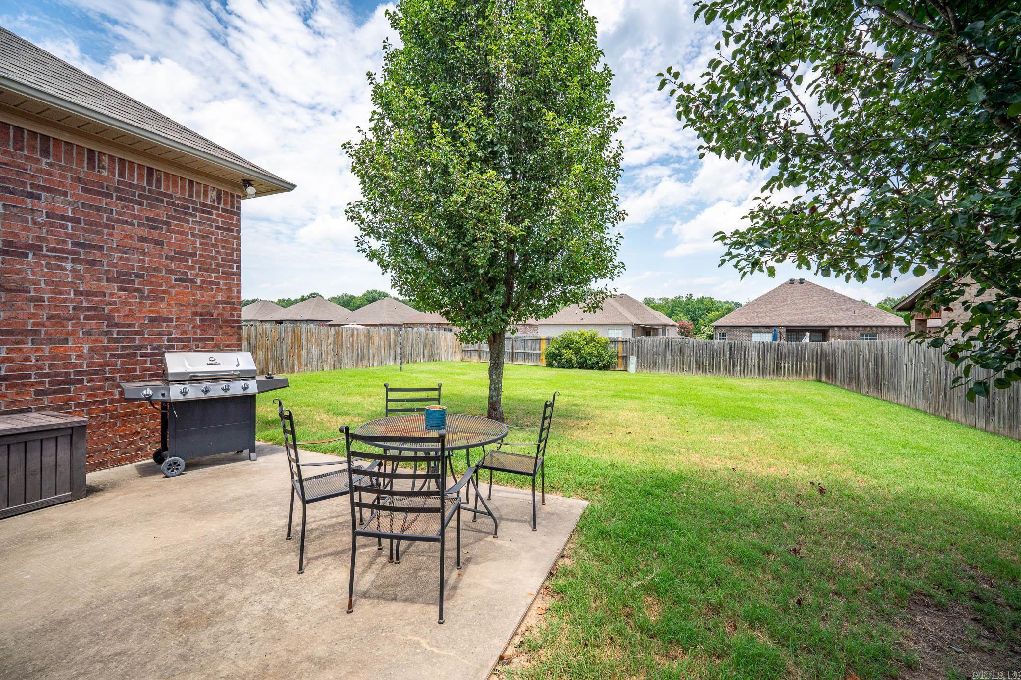 72 Oak Tree Circle