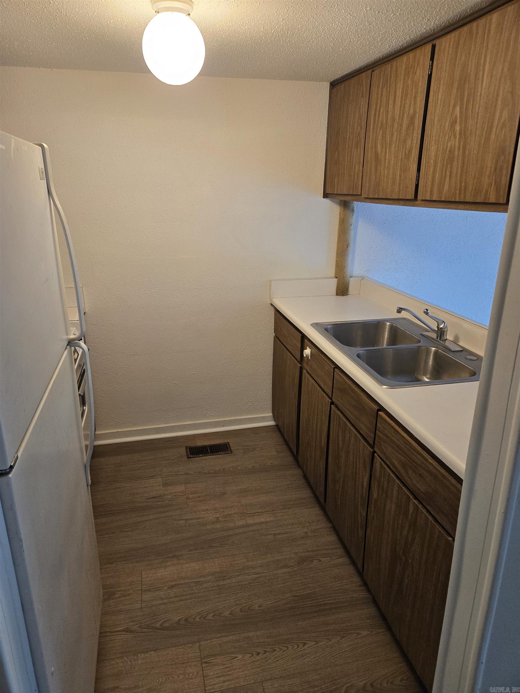 104 Chelsea Dr #49